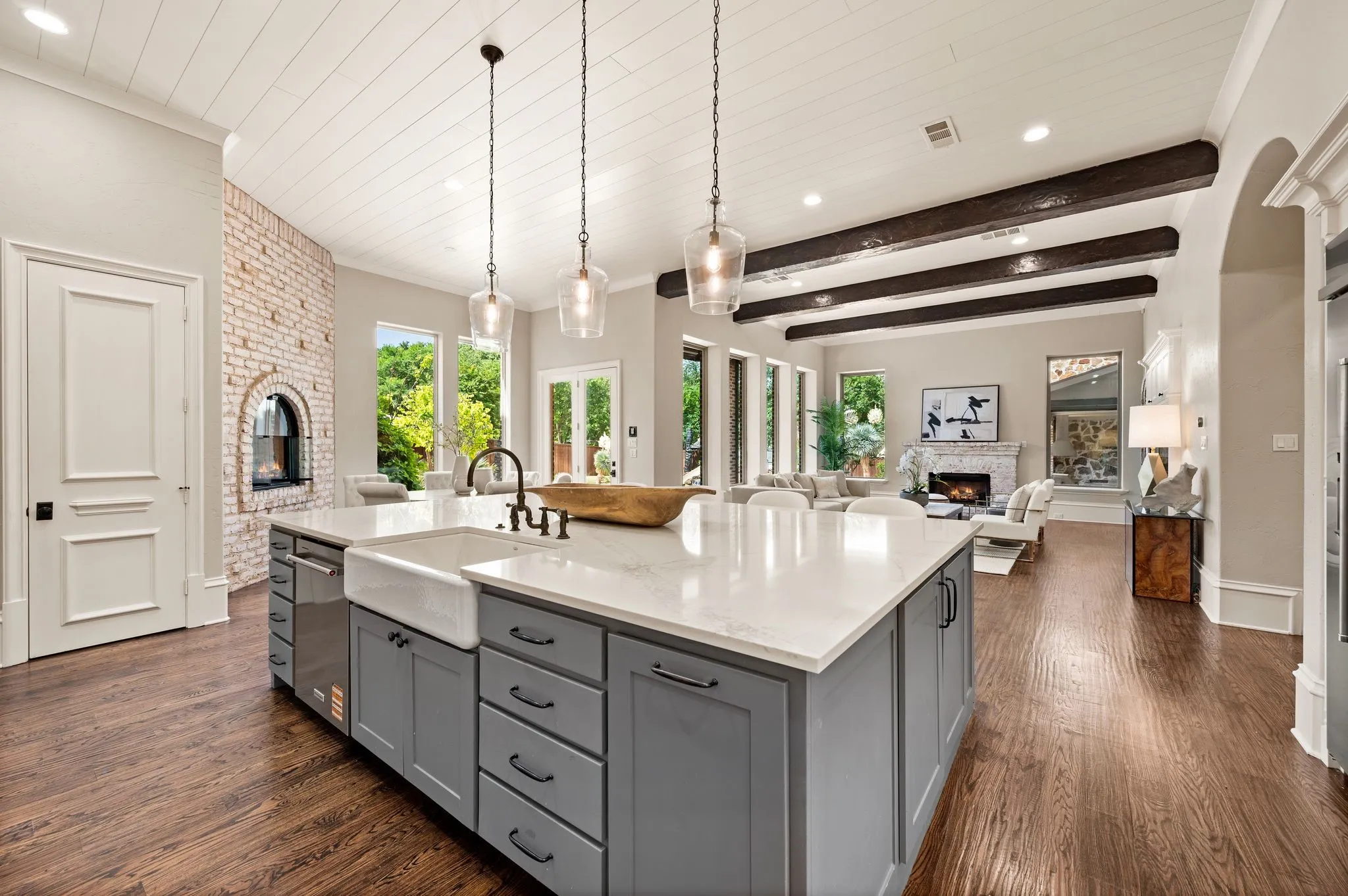 Single Family Residence For Sale in Denton County , 1609 Noble Way, Flower Mound, Texas 75022, 7 Bedroom, 9 Bathroom, 3 Garage spaces, 10,441 Sqft, built in 2005, mls#21338786, Real Estate Agent in Flower Mound, Homes For Sale in Denton county, Homes For Sale in Flower Mound, Realtor in Flower Mound Texas, Real Estate Brokerage Independent Realty Texas, Luminita Cordes Realtor