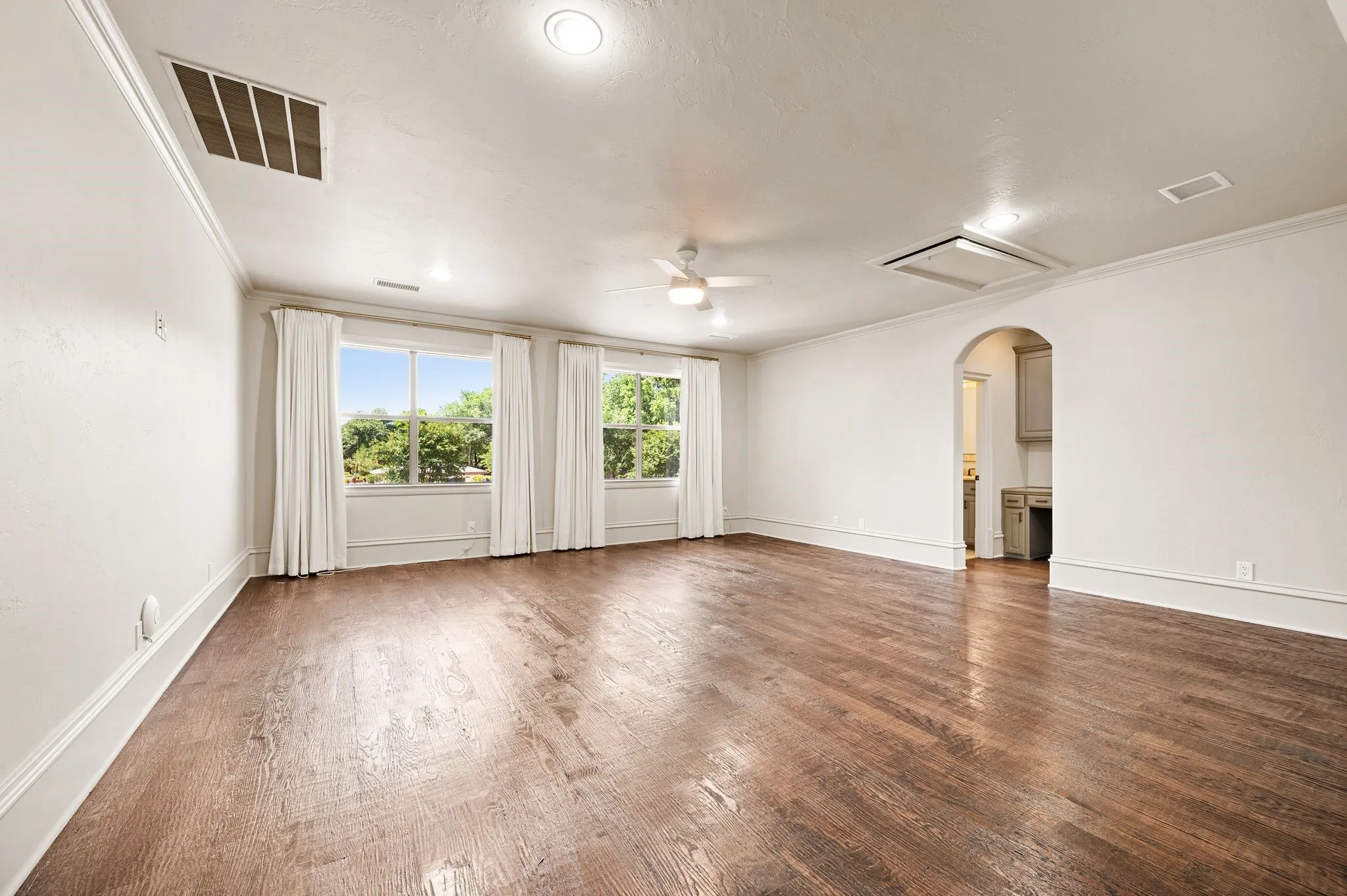 Single Family Residence For Sale in Denton County , 1609 Noble Way, Flower Mound, Texas 75022, 7 Bedroom, 9 Bathroom, 3 Garage spaces, 10,441 Sqft, built in 2005, mls#21338786, Real Estate Agent in Flower Mound, Homes For Sale in Denton county, Homes For Sale in Flower Mound, Realtor in Flower Mound Texas, Real Estate Brokerage Independent Realty Texas, Luminita Cordes Realtor
