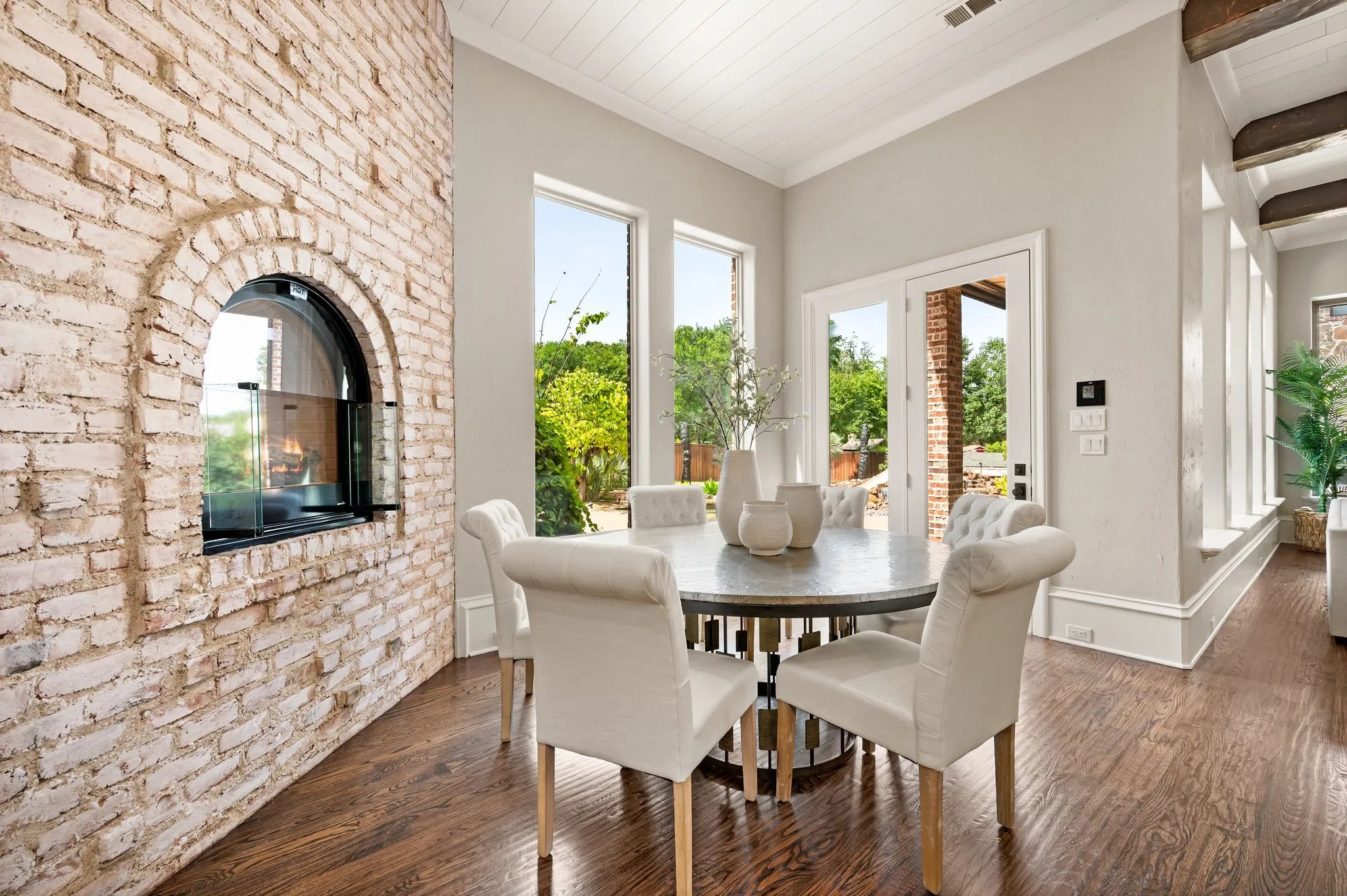 Single Family Residence For Sale in Denton County , 1609 Noble Way, Flower Mound, Texas 75022, 7 Bedroom, 9 Bathroom, 3 Garage spaces, 10,441 Sqft, built in 2005, mls#21338786, Real Estate Agent in Flower Mound, Homes For Sale in Denton county, Homes For Sale in Flower Mound, Realtor in Flower Mound Texas, Real Estate Brokerage Independent Realty Texas, Luminita Cordes Realtor