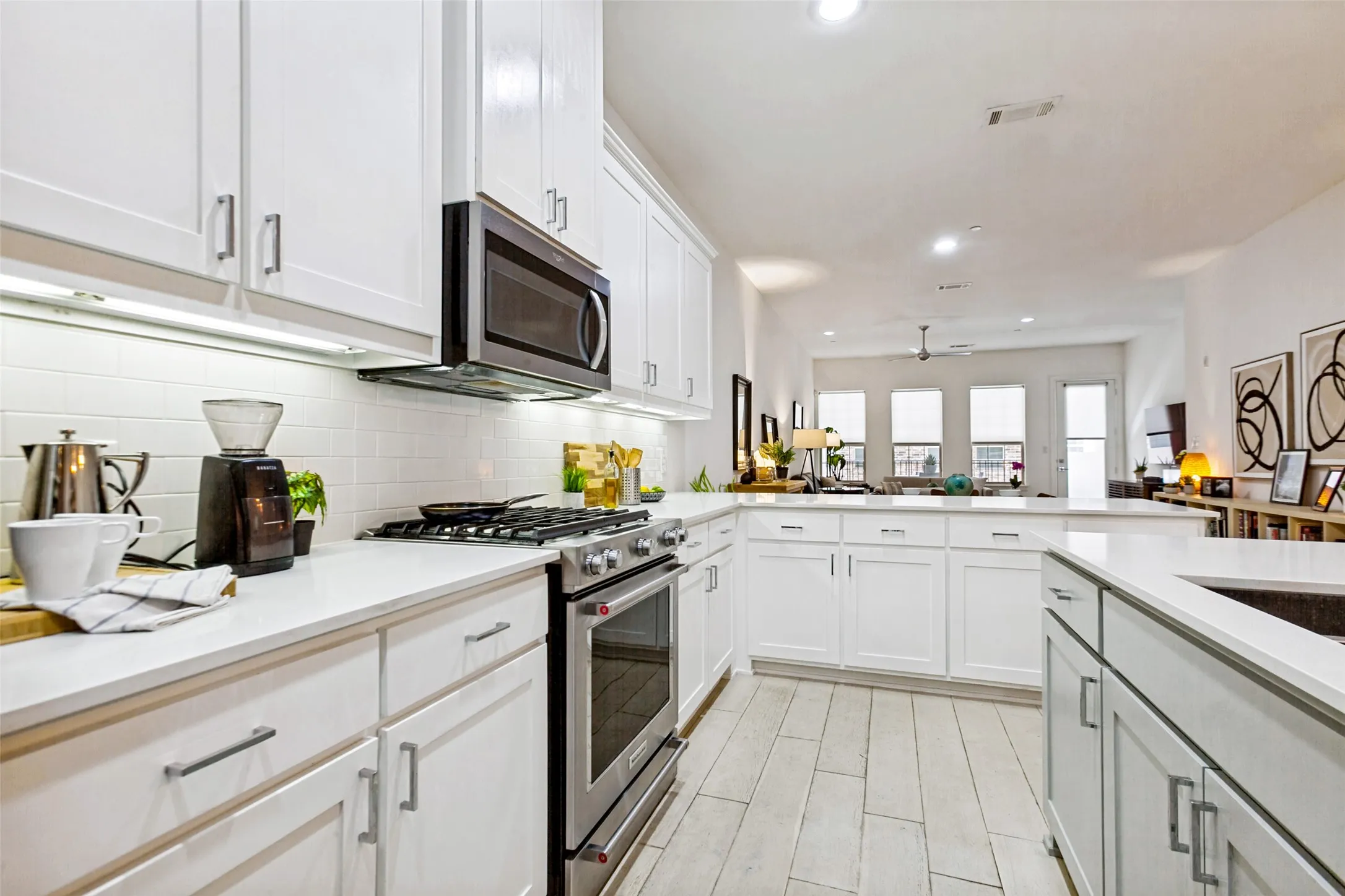 Beautiful white kitchen!