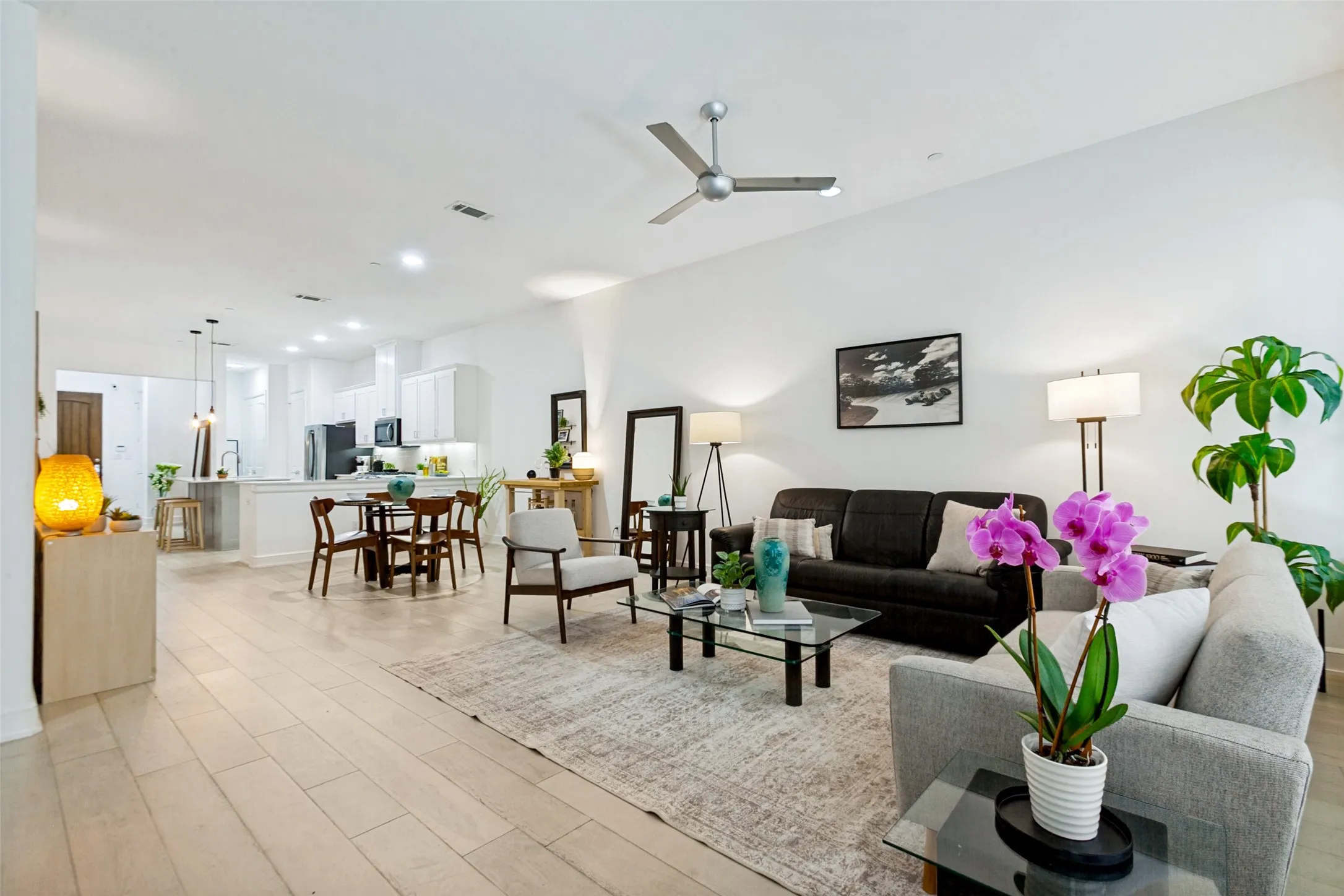 Light color wood floors!