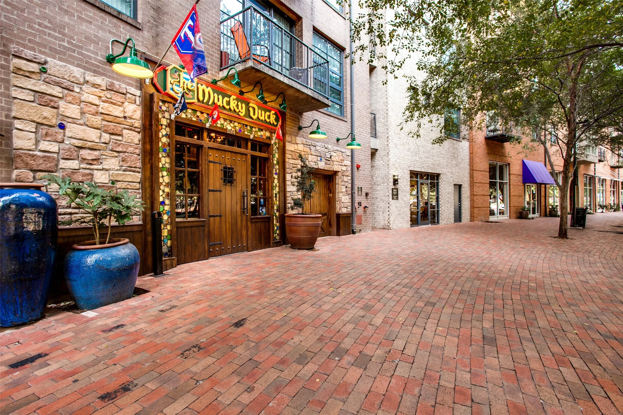 Condominium For Sale in Dallas County , 5015 Meridian Lane 1106, Addison, Texas 75001, 3 Bedroom, 3 Bathroom, 2 Garage spaces, 2,002 Sqft, built in 2016, mls#21339315, Real Estate Agent in Addison, Homes For Sale in Dallas county, Homes For Sale in Addison, Realtor in Addison Texas, Real Estate Brokerage Independent Realty Texas, Luminita Cordes Realtor