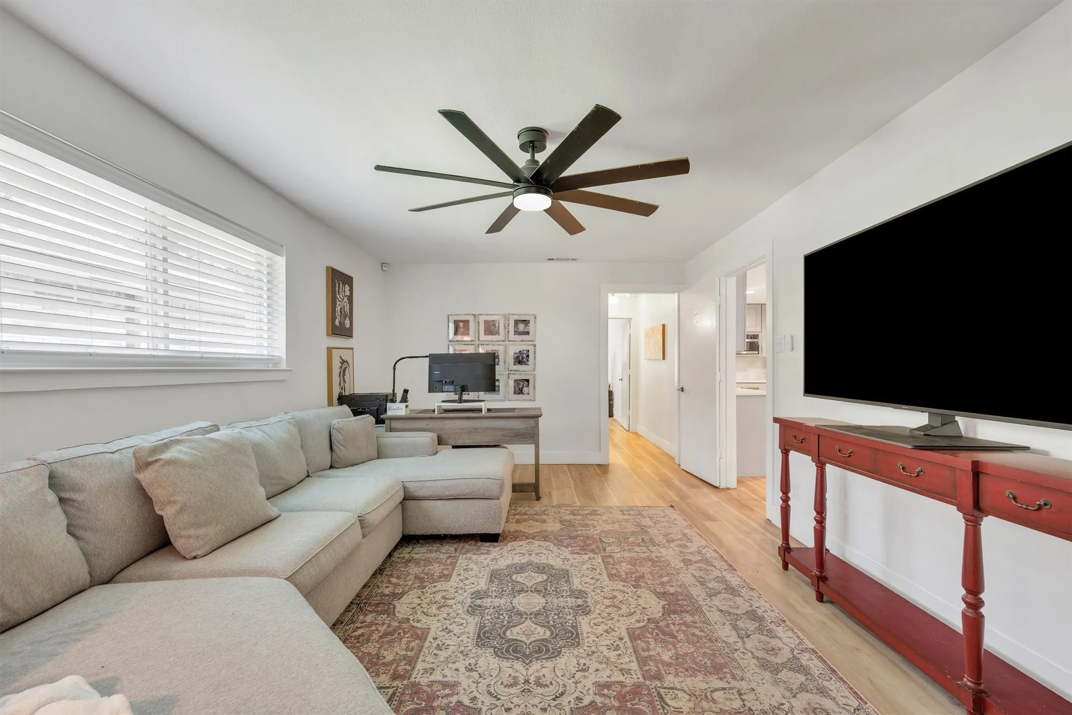 Single Family Residence For Sale in Dallas County , 9612 Atherton Drive, Dallas, Texas 75243, 4 Bedroom, 3 Bathroom, 2 Garage spaces, 2,745 Sqft, built in 1973, mls#21339232, Real Estate Agent in Dallas, Homes For Sale in Dallas county, Homes For Sale in Dallas, Realtor in Dallas Texas, Real Estate Brokerage Independent Realty Texas, Luminita Cordes Realtor