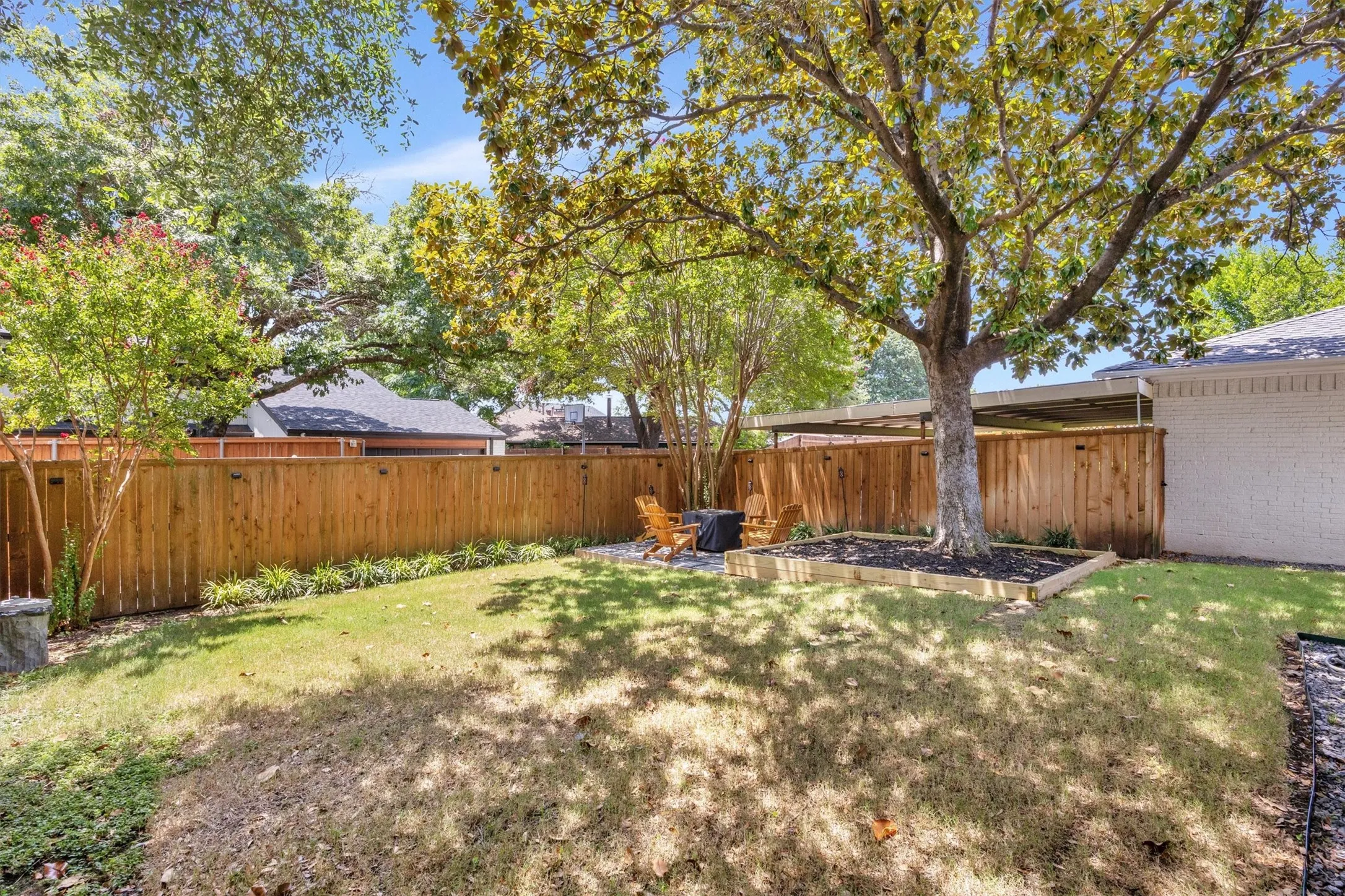 Single Family Residence For Sale in Dallas County , 9612 Atherton Drive, Dallas, Texas 75243, 4 Bedroom, 3 Bathroom, 2 Garage spaces, 2,745 Sqft, built in 1973, mls#21339232, Real Estate Agent in Dallas, Homes For Sale in Dallas county, Homes For Sale in Dallas, Realtor in Dallas Texas, Real Estate Brokerage Independent Realty Texas, Luminita Cordes Realtor