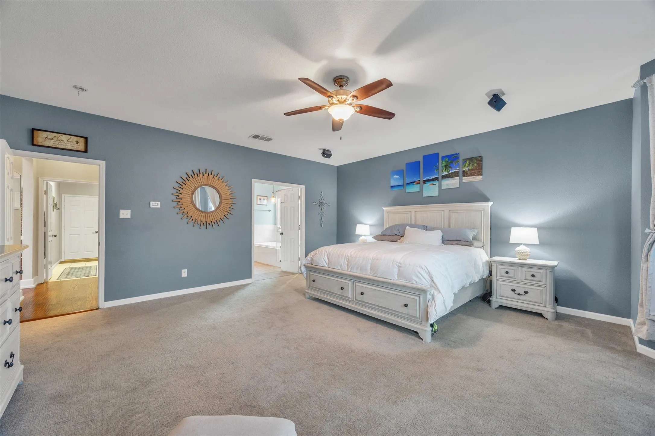 Single Family Residence For Sale in Denton County , 3837 Erath Drive, Carrollton, Texas 75010, 5 Bedroom, 4 Bathroom, 2 Garage spaces, 4,005 Sqft, built in 1999, mls#21339296, Real Estate Agent in Carrollton, Homes For Sale in Denton county, Homes For Sale in Carrollton, Realtor in Carrollton Texas, Real Estate Brokerage Independent Realty Texas, Luminita Cordes Realtor