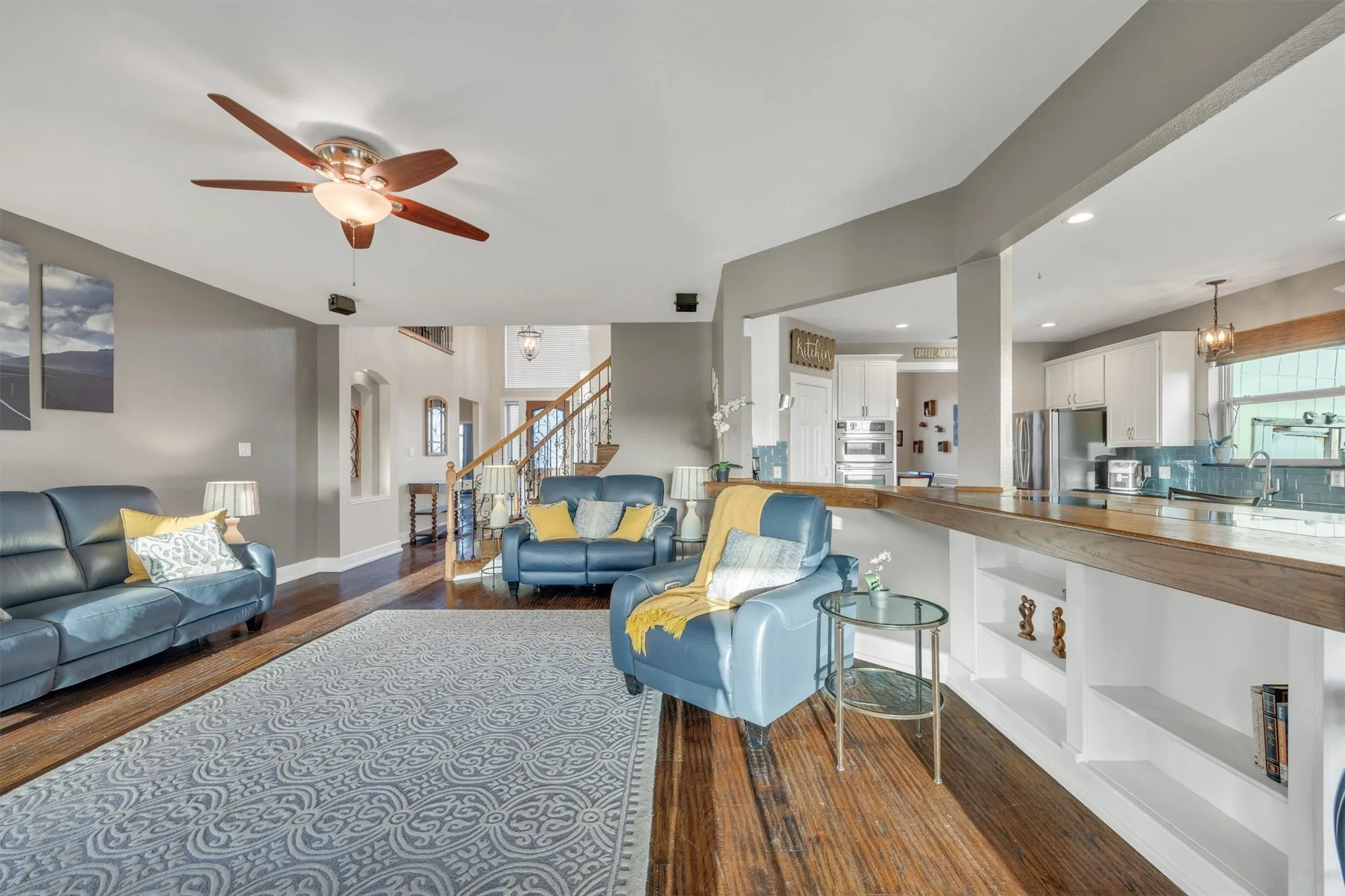 Single Family Residence For Sale in Denton County , 3837 Erath Drive, Carrollton, Texas 75010, 5 Bedroom, 4 Bathroom, 2 Garage spaces, 4,005 Sqft, built in 1999, mls#21339296, Real Estate Agent in Carrollton, Homes For Sale in Denton county, Homes For Sale in Carrollton, Realtor in Carrollton Texas, Real Estate Brokerage Independent Realty Texas, Luminita Cordes Realtor