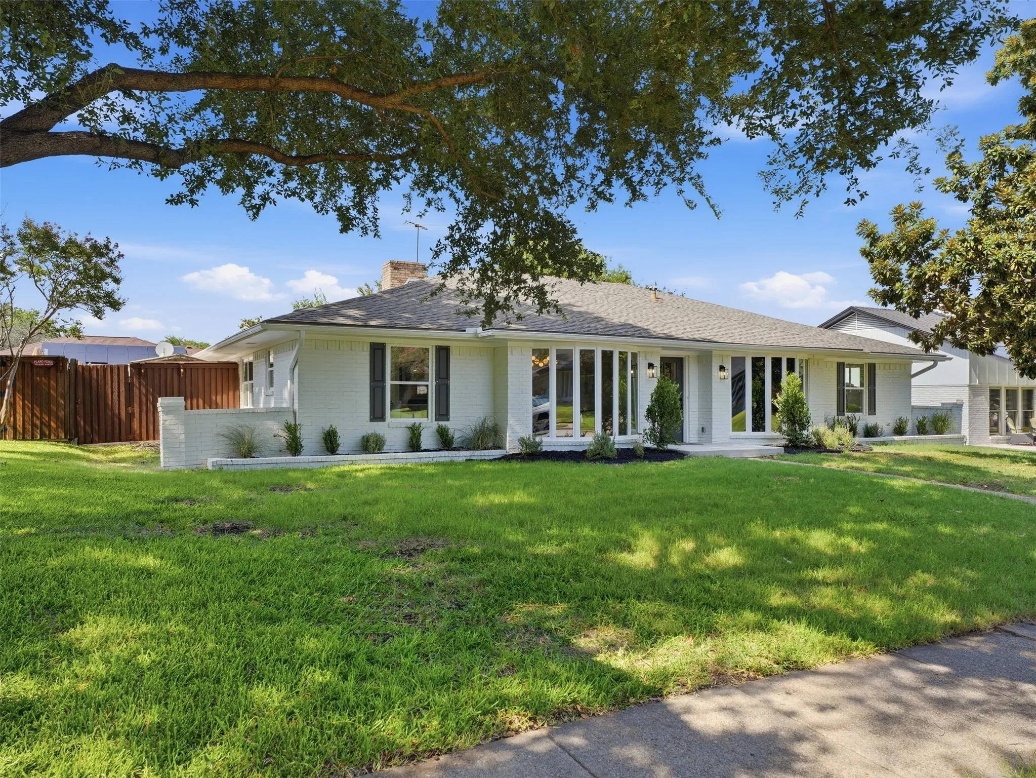 Single Family Residence For Sale in Collin County , 2369 Claridge Circle, Plano, Texas 75075, 4 Bedroom, 3 Bathroom, 2 Garage spaces, 2,356 Sqft, built in 1973, mls#21339343, Real Estate Agent in Plano, Homes For Sale in Collin county, Homes For Sale in Plano, Realtor in Plano Texas, Real Estate Brokerage Independent Realty Texas, Luminita Cordes Realtor