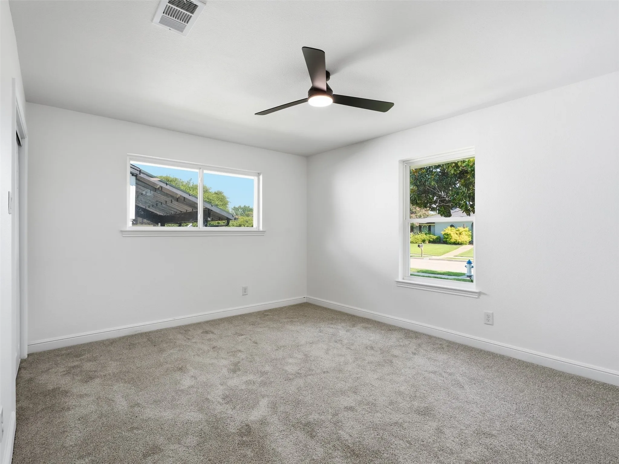Single Family Residence For Sale in Collin County , 2369 Claridge Circle, Plano, Texas 75075, 4 Bedroom, 3 Bathroom, 2 Garage spaces, 2,356 Sqft, built in 1973, mls#21339343, Real Estate Agent in Plano, Homes For Sale in Collin county, Homes For Sale in Plano, Realtor in Plano Texas, Real Estate Brokerage Independent Realty Texas, Luminita Cordes Realtor