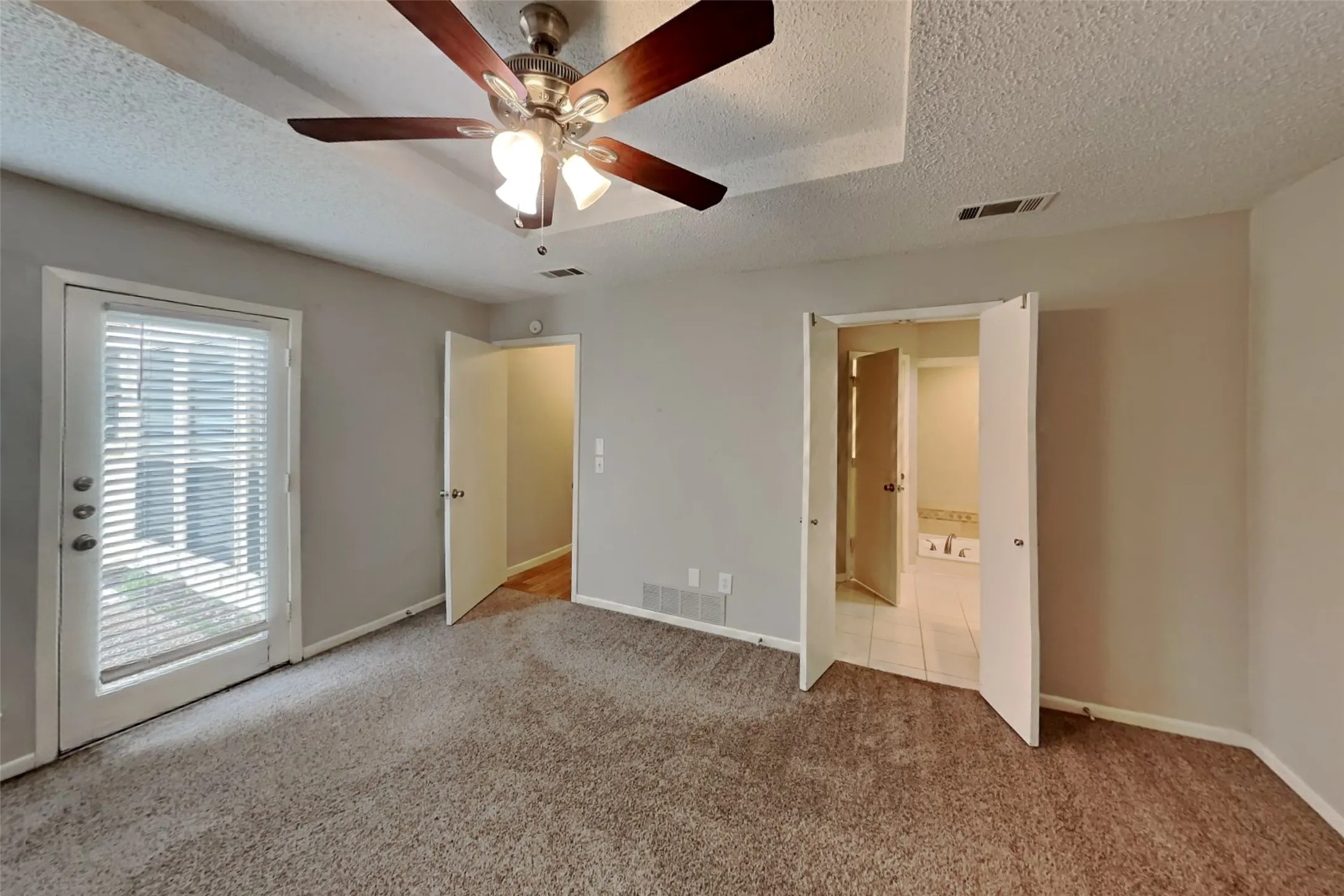 Single Family Residence For Rent in Collin County , 1809 Geneva Lane, Plano, Texas 75075, 3 Bedroom, 2 Bathroom, 2 Garage spaces, 2,080 Sqft, built in 1981, mls#21339328, Real Estate Agent in Plano, Homes For Rent in Collin county, Homes For Rent in Plano, Realtor in Plano Texas, Real Estate Brokerage Independent Realty Texas, Luminita Cordes Realtor