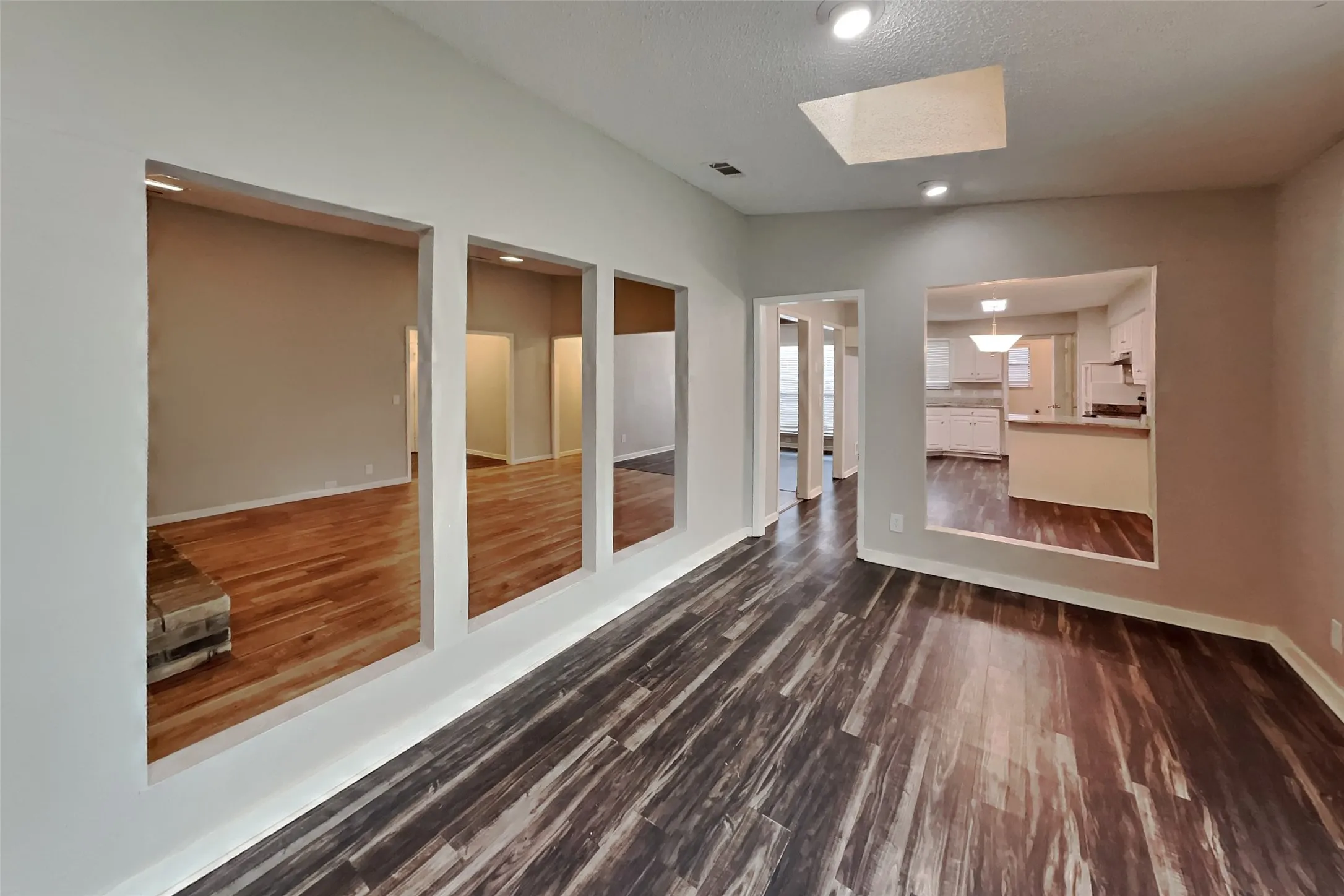 Single Family Residence For Rent in Collin County , 1809 Geneva Lane, Plano, Texas 75075, 3 Bedroom, 2 Bathroom, 2 Garage spaces, 2,080 Sqft, built in 1981, mls#21339328, Real Estate Agent in Plano, Homes For Rent in Collin county, Homes For Rent in Plano, Realtor in Plano Texas, Real Estate Brokerage Independent Realty Texas, Luminita Cordes Realtor