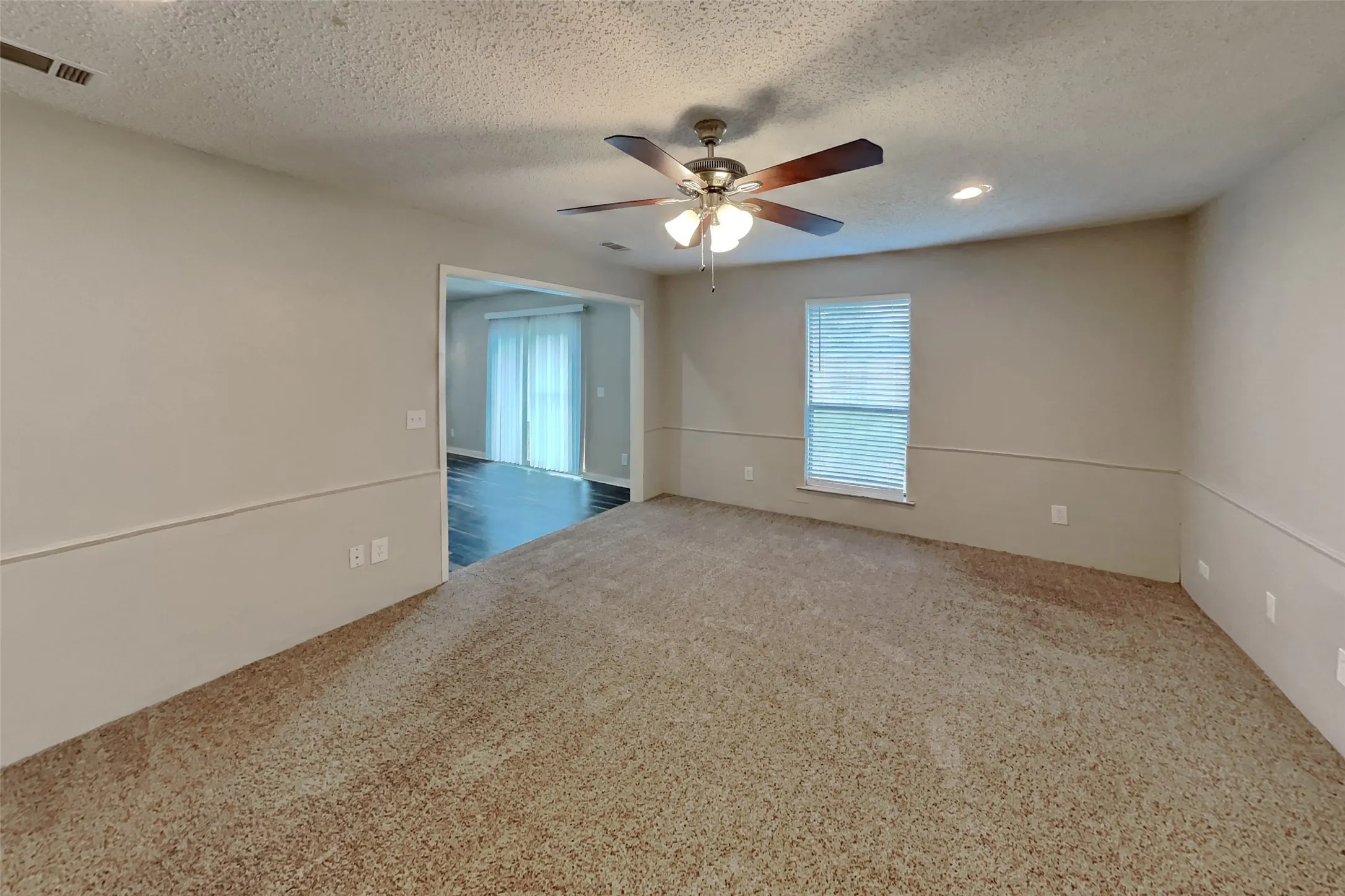 Single Family Residence For Rent in Collin County , 1809 Geneva Lane, Plano, Texas 75075, 3 Bedroom, 2 Bathroom, 2 Garage spaces, 2,080 Sqft, built in 1981, mls#21339328, Real Estate Agent in Plano, Homes For Rent in Collin county, Homes For Rent in Plano, Realtor in Plano Texas, Real Estate Brokerage Independent Realty Texas, Luminita Cordes Realtor