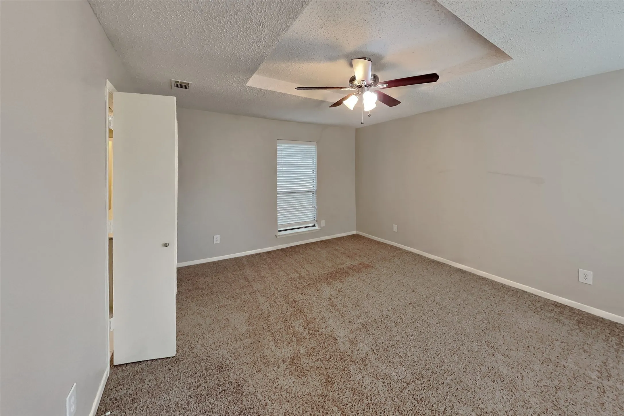 Single Family Residence For Rent in Collin County , 1809 Geneva Lane, Plano, Texas 75075, 3 Bedroom, 2 Bathroom, 2 Garage spaces, 2,080 Sqft, built in 1981, mls#21339328, Real Estate Agent in Plano, Homes For Rent in Collin county, Homes For Rent in Plano, Realtor in Plano Texas, Real Estate Brokerage Independent Realty Texas, Luminita Cordes Realtor