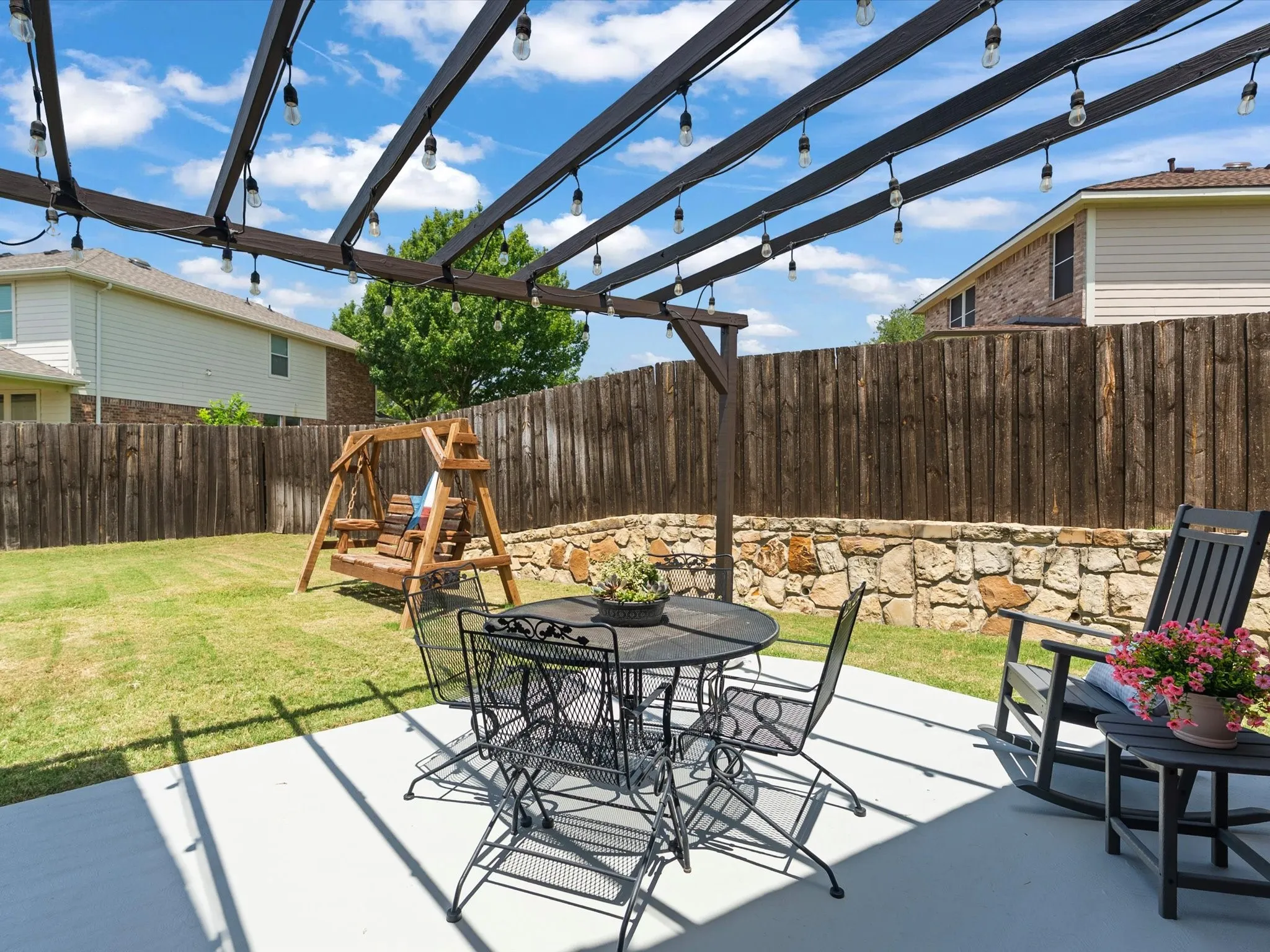 Single Family Residence For Sale in Tarrant County , 5845 Lamb Creek Drive, Fort Worth, Texas 76179, 4 Bedroom, 2 Bathroom, 2 Garage spaces, 2,487 Sqft, built in 2005, mls#21338931, Real Estate Agent in Fort Worth, Homes For Sale in Tarrant county, Homes For Sale in Fort Worth, Realtor in Fort Worth Texas, Real Estate Brokerage Independent Realty Texas, Luminita Cordes Realtor