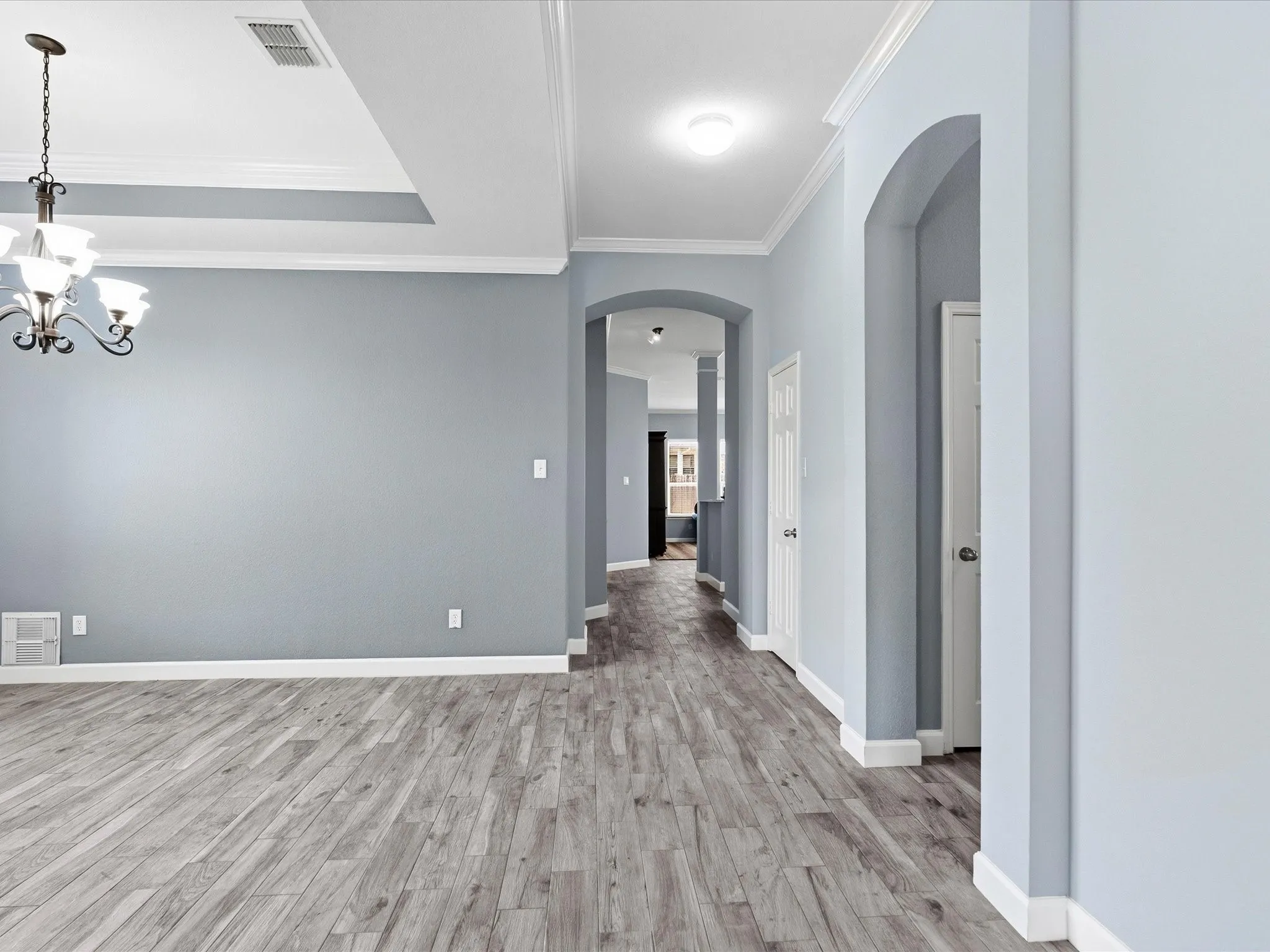 Single Family Residence For Sale in Tarrant County , 5845 Lamb Creek Drive, Fort Worth, Texas 76179, 4 Bedroom, 2 Bathroom, 2 Garage spaces, 2,487 Sqft, built in 2005, mls#21338931, Real Estate Agent in Fort Worth, Homes For Sale in Tarrant county, Homes For Sale in Fort Worth, Realtor in Fort Worth Texas, Real Estate Brokerage Independent Realty Texas, Luminita Cordes Realtor