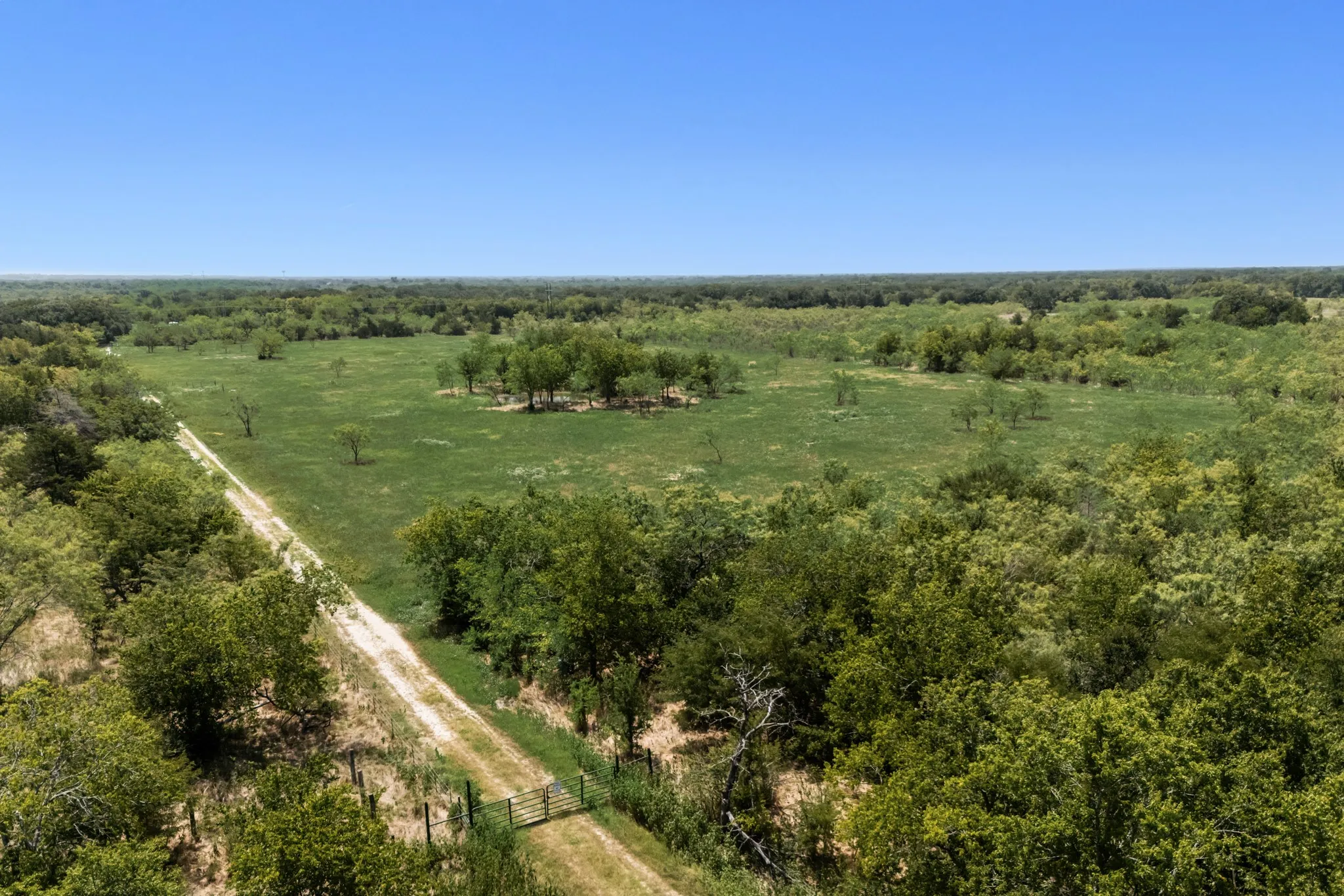 Unimproved Land For Sale in Kaufman County , TBD County Rd 301, Terrell, Texas 75160, 0, 0, Garage spaces, 0 Sqft, built in 0, Price $315,000, mls#21336573, Real Estate Agent in Terrell, Homes For Sale in Kaufman county, Homes For Sale in Terrell, Realtor in Terrell Texas, Real Estate Brokerage Independent Realty Texas, Luminita Cordes Realtor