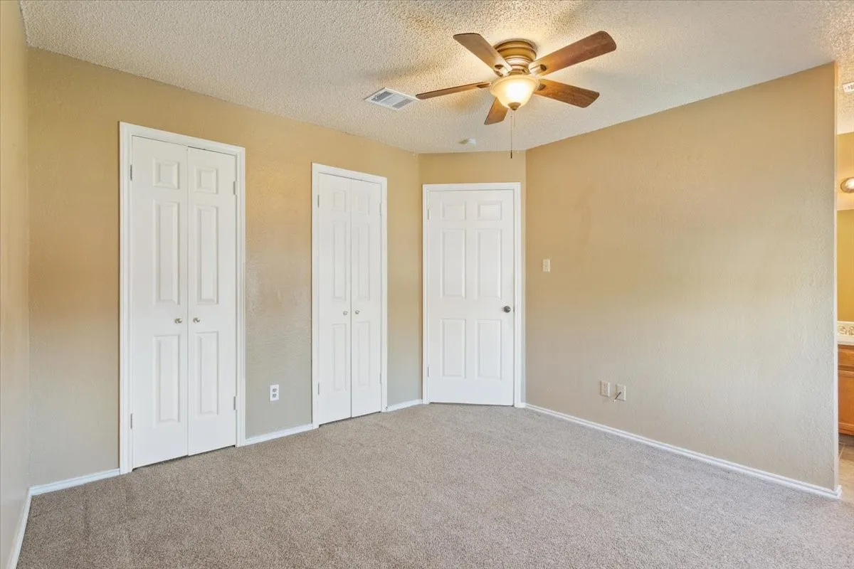Condominium For Sale in Mc Lennan County , 1325 Speight Avenue, Waco, Texas 76706, 2 Bedrooms, 3 Bathrooms, Garage spaces, 1,143 Sqft, built in 1984, Price $145,000, mls#21336766, Real Estate Agent in Waco, Homes For Sale in Mc Lennan county, Homes For Sale in Waco, Realtor in Waco Texas, Real Estate Brokerage Independent Realty Texas, Luminita Cordes Realtor