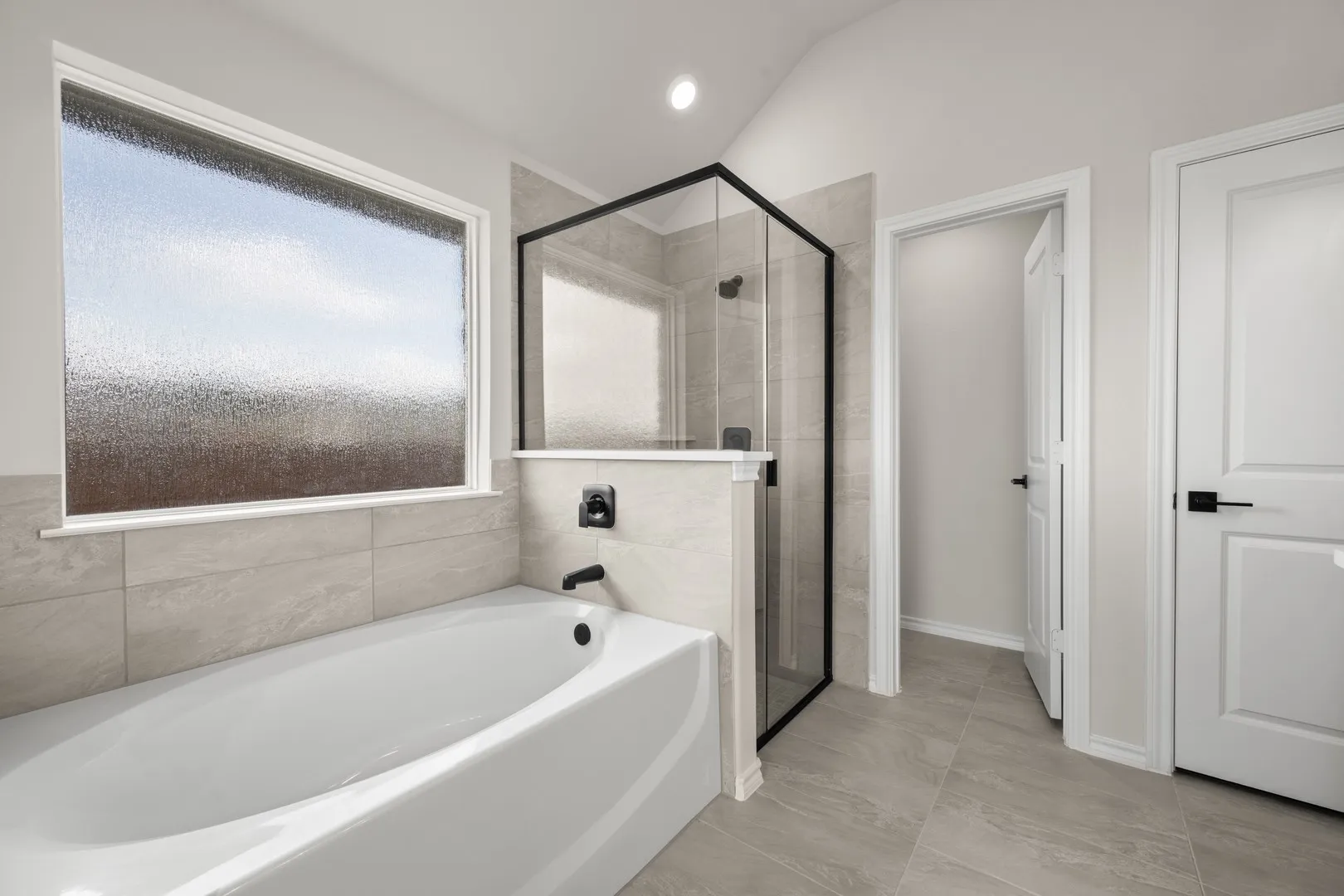 DFW-Waterford Park-Concept 1790-2216 Castle Rock Lane-Primary Suite- Risewell Homes-5