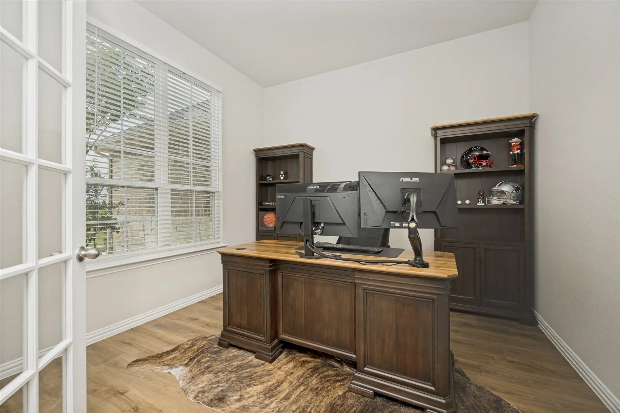 Single Family Residence For Sale in Denton County , 7421 Autumn Grove Lane, Ponder, Texas 76259, 4 Bedroom, 3 Bathroom, 3 Garage spaces, 2,548 Sqft, built in 2021, mls#21339368, Real Estate Agent in Ponder, Homes For Sale in Denton county, Homes For Sale in Ponder, Realtor in Ponder Texas, Real Estate Brokerage Independent Realty Texas, Luminita Cordes Realtor