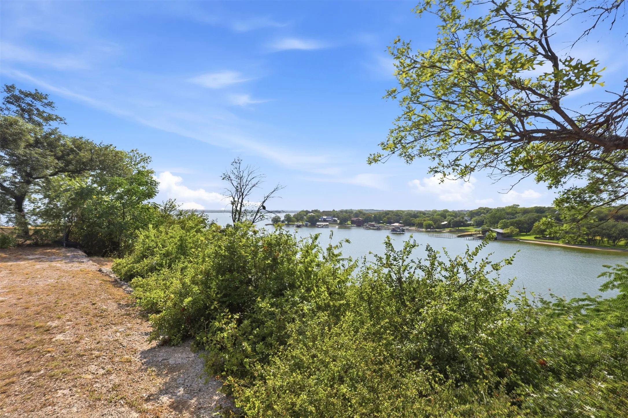 Single Family Residence For Sale in Tarrant County , 9325 Westview Road, Fort Worth, Texas 76179, 3 Bedroom, 3 Bathroom, Garage spaces, 2,960 Sqft, built in 1961, mls#21337173, Real Estate Agent in Fort Worth, Homes For Sale in Tarrant county, Homes For Sale in Fort Worth, Realtor in Fort Worth Texas, Real Estate Brokerage Independent Realty Texas, Luminita Cordes Realtor