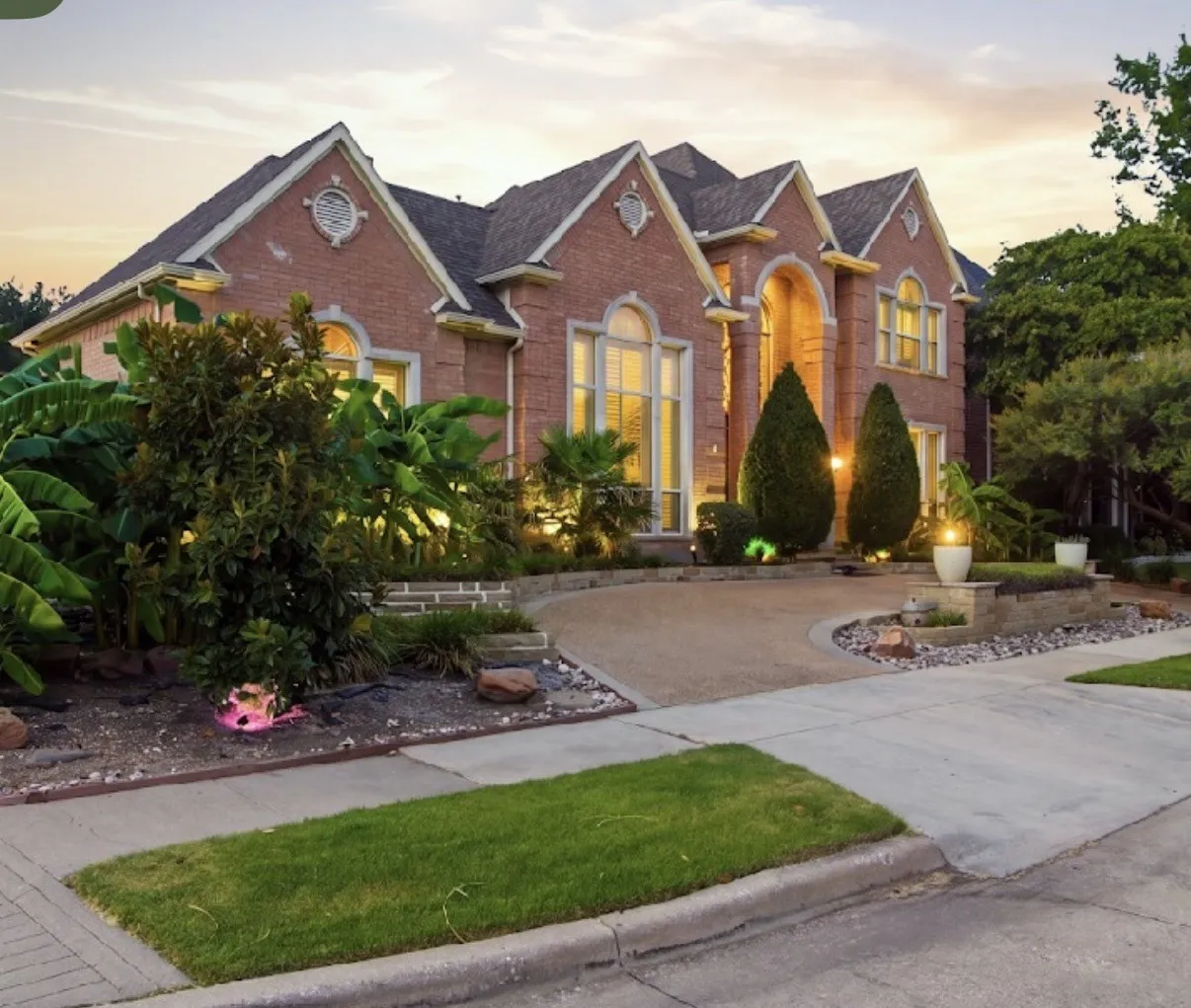 Single Family Residence For Sale in Collin County , 5103 Lincolnshire Court, Dallas, Texas 75287, 6 Bedroom, 7 Bathroom, 3 Garage spaces, 5,007 Sqft, built in 1993, mls#21331538, Real Estate Agent in Dallas, Homes For Sale in Collin county, Homes For Sale in Dallas, Realtor in Dallas Texas, Real Estate Brokerage Independent Realty Texas, Luminita Cordes Realtor