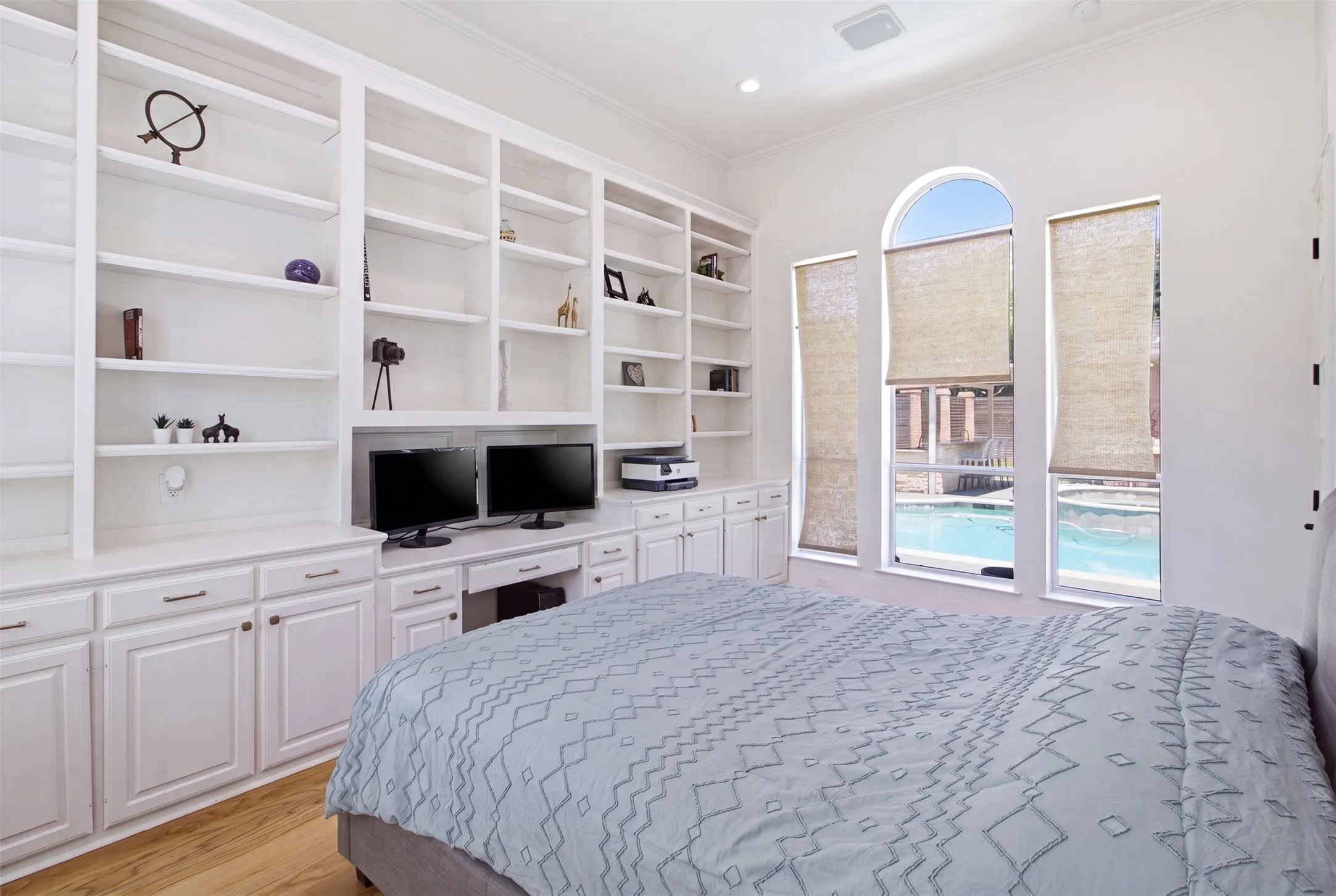 Single Family Residence For Sale in Collin County , 5103 Lincolnshire Court, Dallas, Texas 75287, 6 Bedroom, 7 Bathroom, 3 Garage spaces, 5,007 Sqft, built in 1993, mls#21331538, Real Estate Agent in Dallas, Homes For Sale in Collin county, Homes For Sale in Dallas, Realtor in Dallas Texas, Real Estate Brokerage Independent Realty Texas, Luminita Cordes Realtor