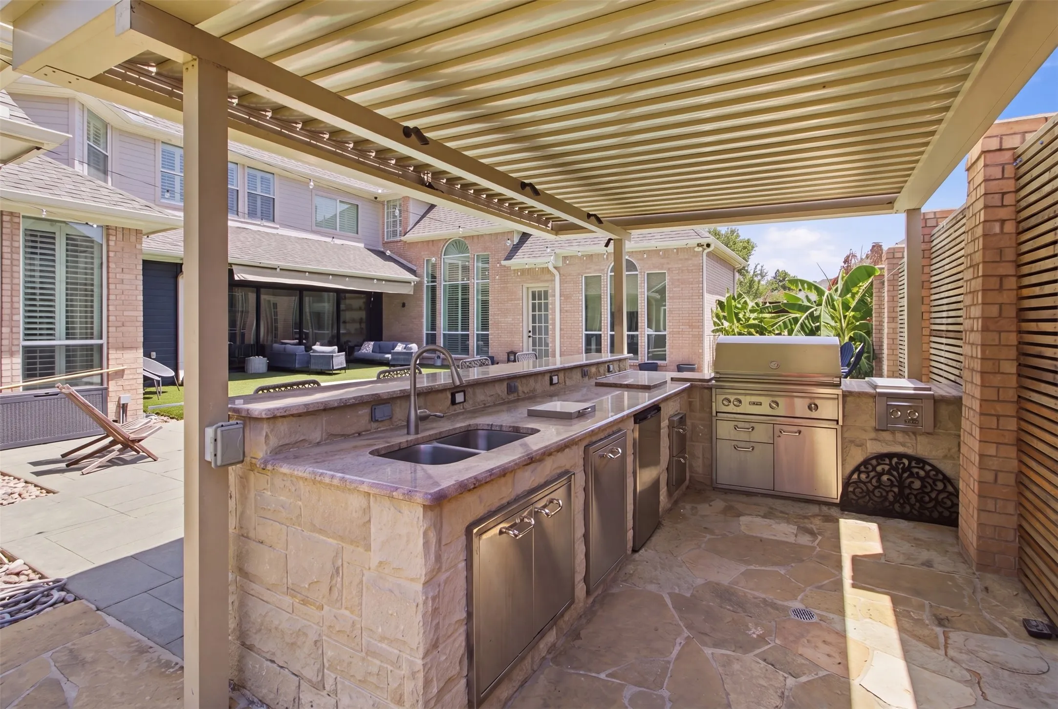 Single Family Residence For Sale in Collin County , 5103 Lincolnshire Court, Dallas, Texas 75287, 6 Bedroom, 7 Bathroom, 3 Garage spaces, 5,007 Sqft, built in 1993, mls#21331538, Real Estate Agent in Dallas, Homes For Sale in Collin county, Homes For Sale in Dallas, Realtor in Dallas Texas, Real Estate Brokerage Independent Realty Texas, Luminita Cordes Realtor