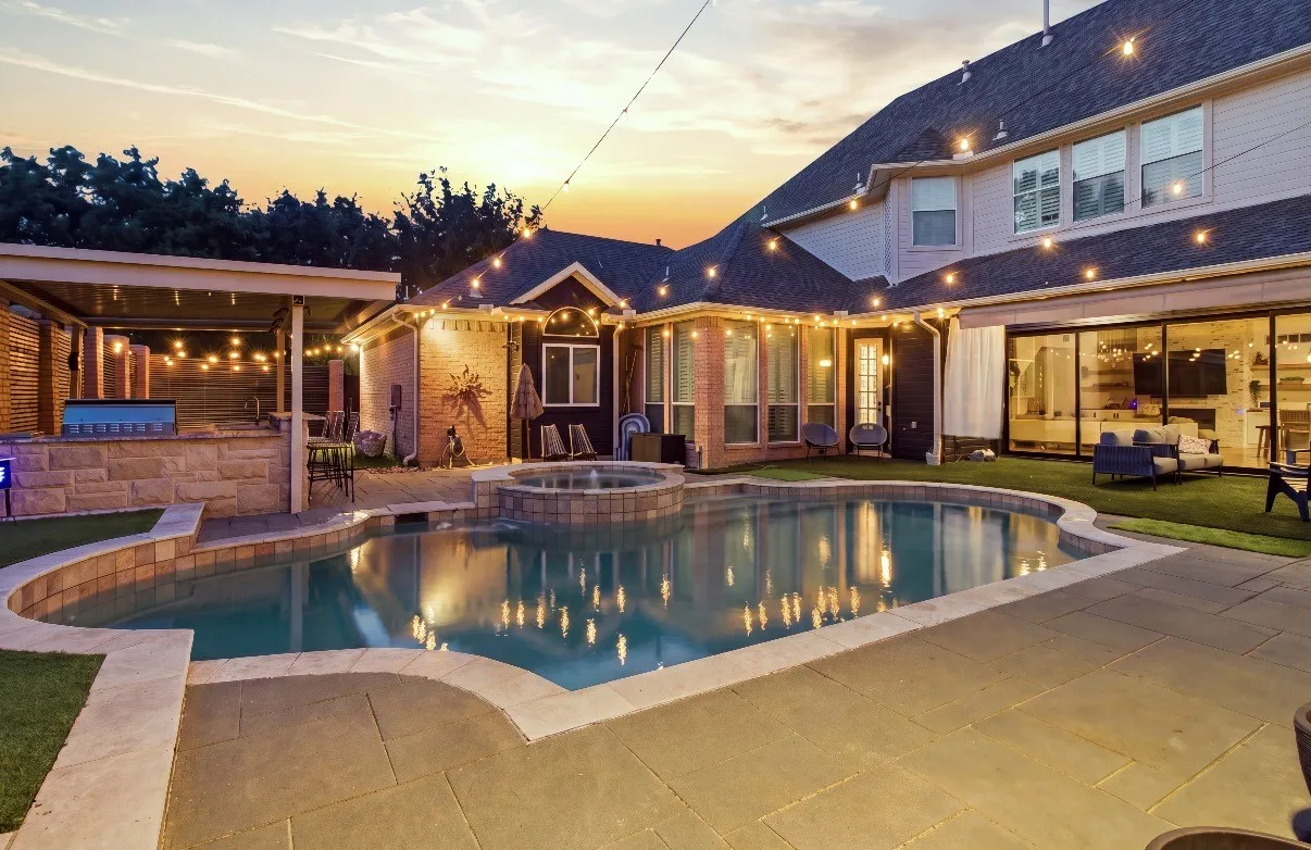 Single Family Residence For Sale in Collin County , 5103 Lincolnshire Court, Dallas, Texas 75287, 6 Bedroom, 7 Bathroom, 3 Garage spaces, 5,007 Sqft, built in 1993, mls#21331538, Real Estate Agent in Dallas, Homes For Sale in Collin county, Homes For Sale in Dallas, Realtor in Dallas Texas, Real Estate Brokerage Independent Realty Texas, Luminita Cordes Realtor