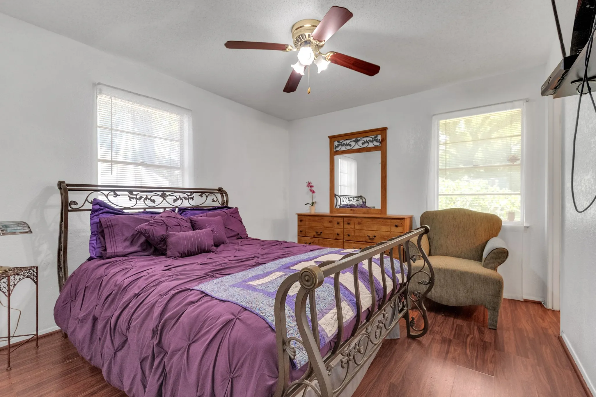 Single Family Residence For Sale in Dallas County , 6315 Harmony Lane, Dallas, Texas 75241, 3 Bedroom, 2 Bathroom, 2 Garage spaces, 1,084 Sqft, built in 1961, mls#21339236, Real Estate Agent in Dallas, Homes For Sale in Dallas county, Homes For Sale in Dallas, Realtor in Dallas Texas, Real Estate Brokerage Independent Realty Texas, Luminita Cordes Realtor