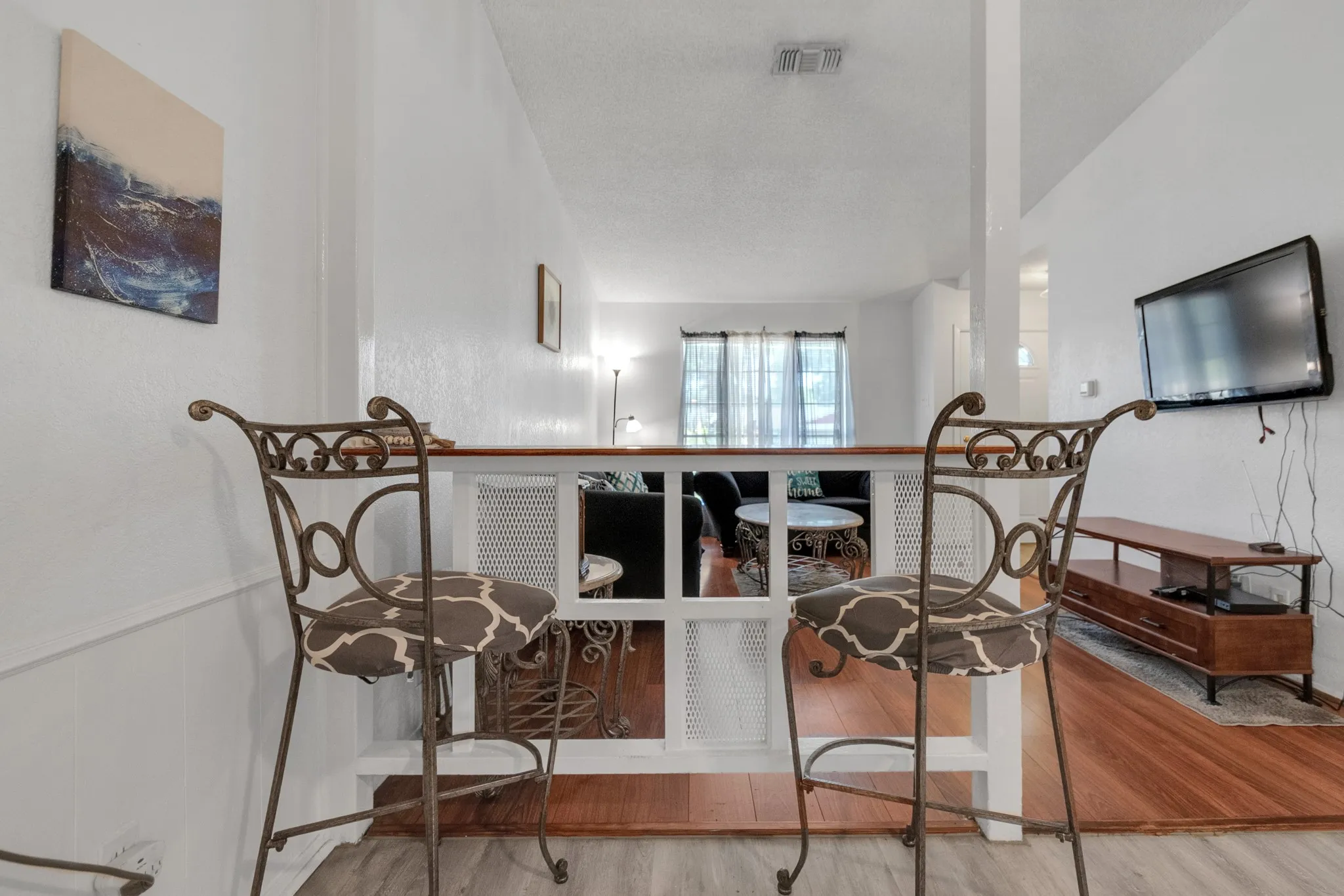Single Family Residence For Sale in Dallas County , 6315 Harmony Lane, Dallas, Texas 75241, 3 Bedroom, 2 Bathroom, 2 Garage spaces, 1,084 Sqft, built in 1961, mls#21339236, Real Estate Agent in Dallas, Homes For Sale in Dallas county, Homes For Sale in Dallas, Realtor in Dallas Texas, Real Estate Brokerage Independent Realty Texas, Luminita Cordes Realtor