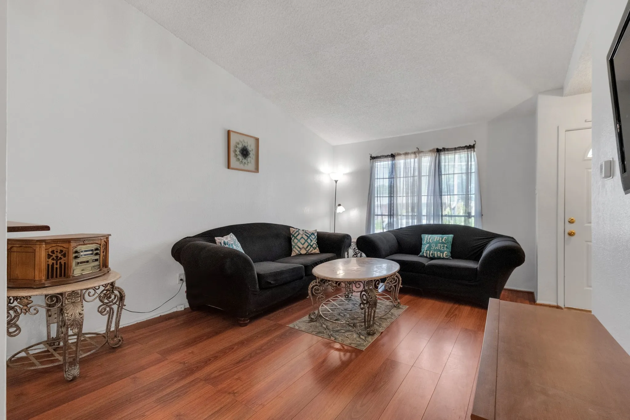 Single Family Residence For Sale in Dallas County , 6315 Harmony Lane, Dallas, Texas 75241, 3 Bedroom, 2 Bathroom, 2 Garage spaces, 1,084 Sqft, built in 1961, mls#21339236, Real Estate Agent in Dallas, Homes For Sale in Dallas county, Homes For Sale in Dallas, Realtor in Dallas Texas, Real Estate Brokerage Independent Realty Texas, Luminita Cordes Realtor