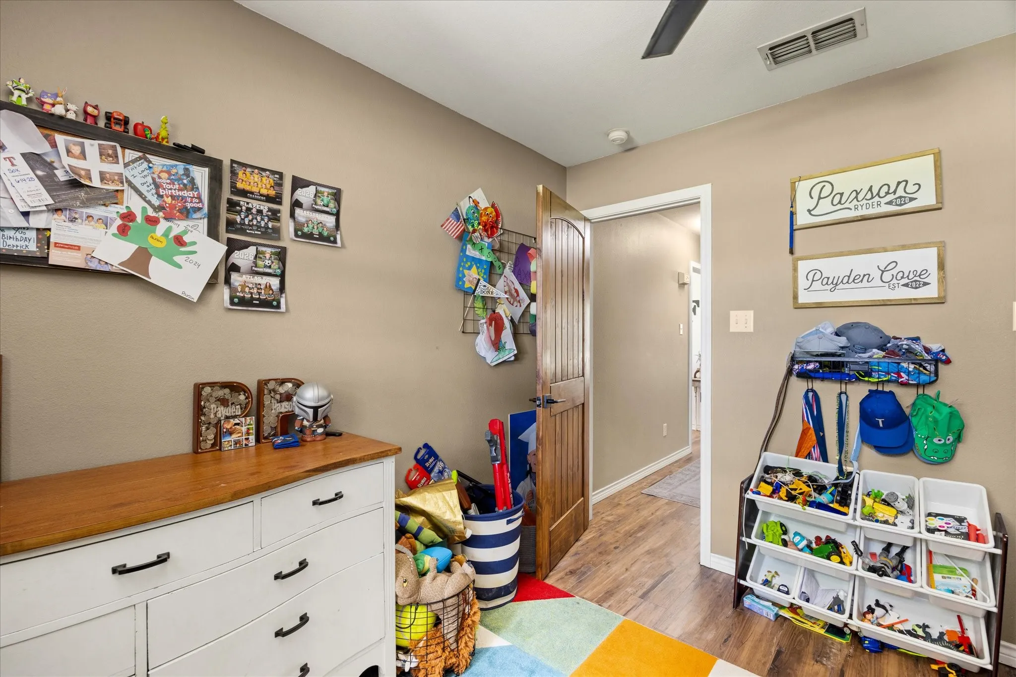 Single Family Residence For Sale in Erath County , 1003 Prairie Wind Boulevard, Stephenville, Texas 76401, 3 Bedroom, 2 Bathroom, 2 Garage spaces, 1,783 Sqft, built in 1998, mls#21337650, Real Estate Agent in Stephenville, Homes For Sale in Erath county, Homes For Sale in Stephenville, Realtor in Stephenville Texas, Real Estate Brokerage Independent Realty Texas, Luminita Cordes Realtor