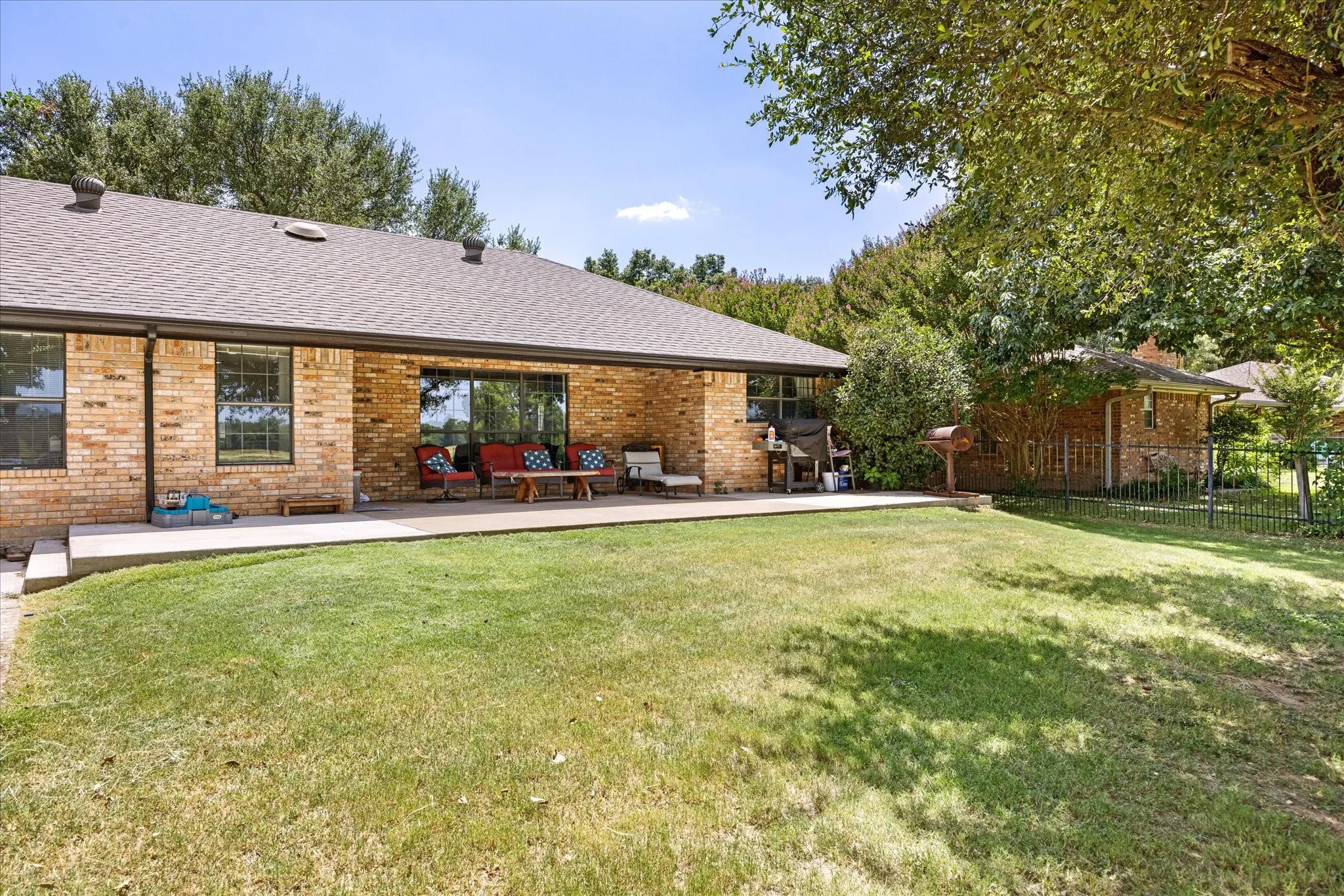 Single Family Residence For Sale in Erath County , 1003 Prairie Wind Boulevard, Stephenville, Texas 76401, 3 Bedroom, 2 Bathroom, 2 Garage spaces, 1,783 Sqft, built in 1998, mls#21337650, Real Estate Agent in Stephenville, Homes For Sale in Erath county, Homes For Sale in Stephenville, Realtor in Stephenville Texas, Real Estate Brokerage Independent Realty Texas, Luminita Cordes Realtor