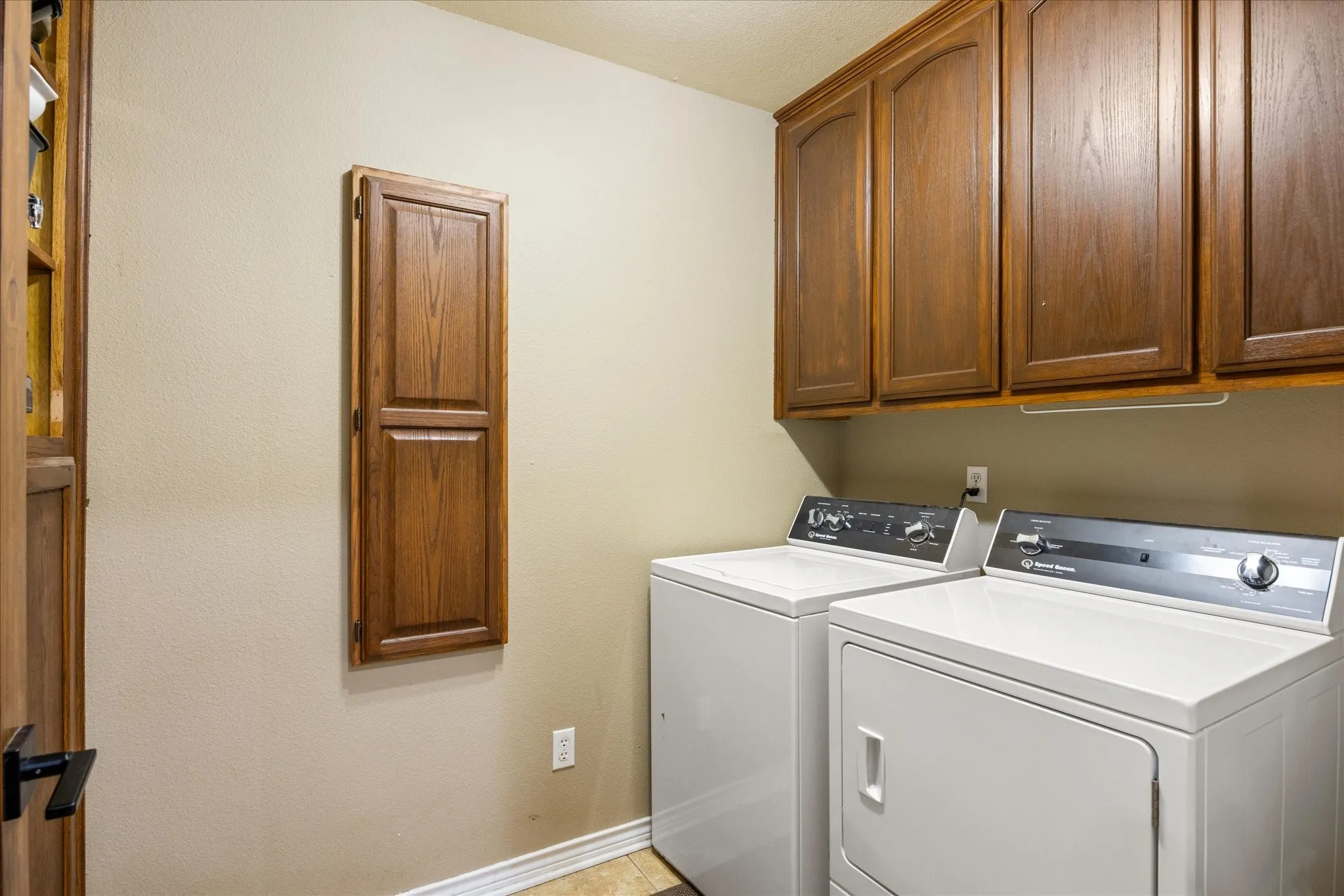 Single Family Residence For Sale in Erath County , 1003 Prairie Wind Boulevard, Stephenville, Texas 76401, 3 Bedroom, 2 Bathroom, 2 Garage spaces, 1,783 Sqft, built in 1998, mls#21337650, Real Estate Agent in Stephenville, Homes For Sale in Erath county, Homes For Sale in Stephenville, Realtor in Stephenville Texas, Real Estate Brokerage Independent Realty Texas, Luminita Cordes Realtor
