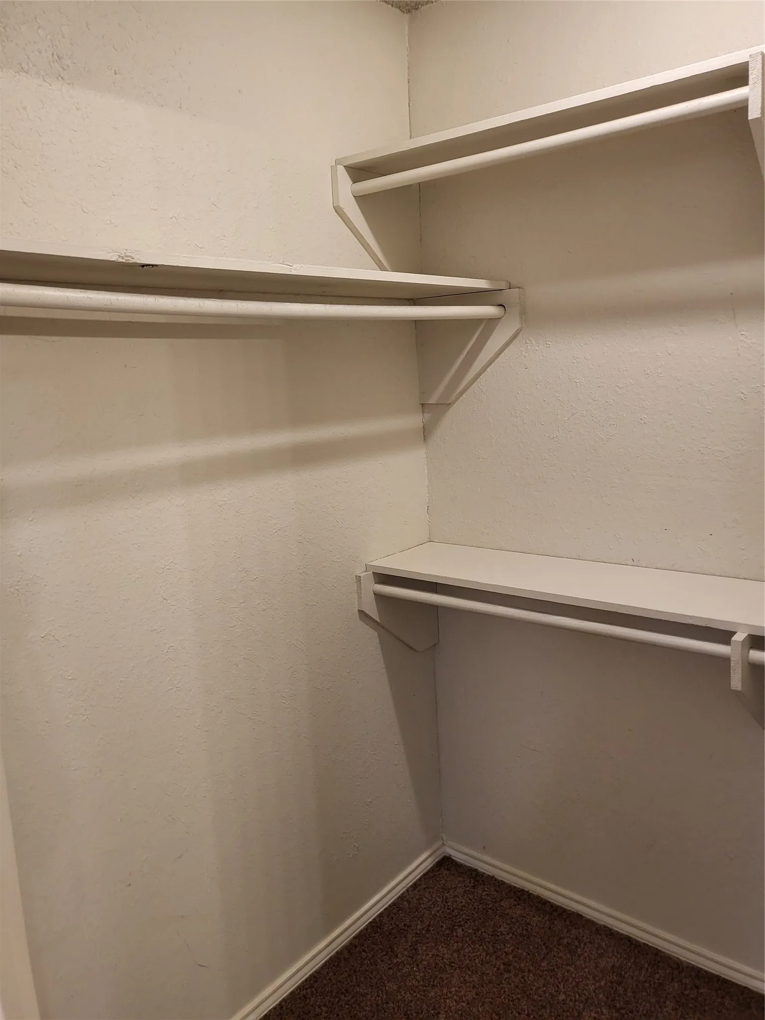 Single Family Residence For Rent in Tarrant County , 4200 Pyracantha Drive, Arlington, Texas 76017, 3 Bedroom, 2 Bathroom, 2 Garage spaces, 2,128 Sqft, built in 1979, mls#21339398, Real Estate Agent in Arlington, Homes For Rent in Tarrant county, Homes For Rent in Arlington, Realtor in Arlington Texas, Real Estate Brokerage Independent Realty Texas, Luminita Cordes Realtor