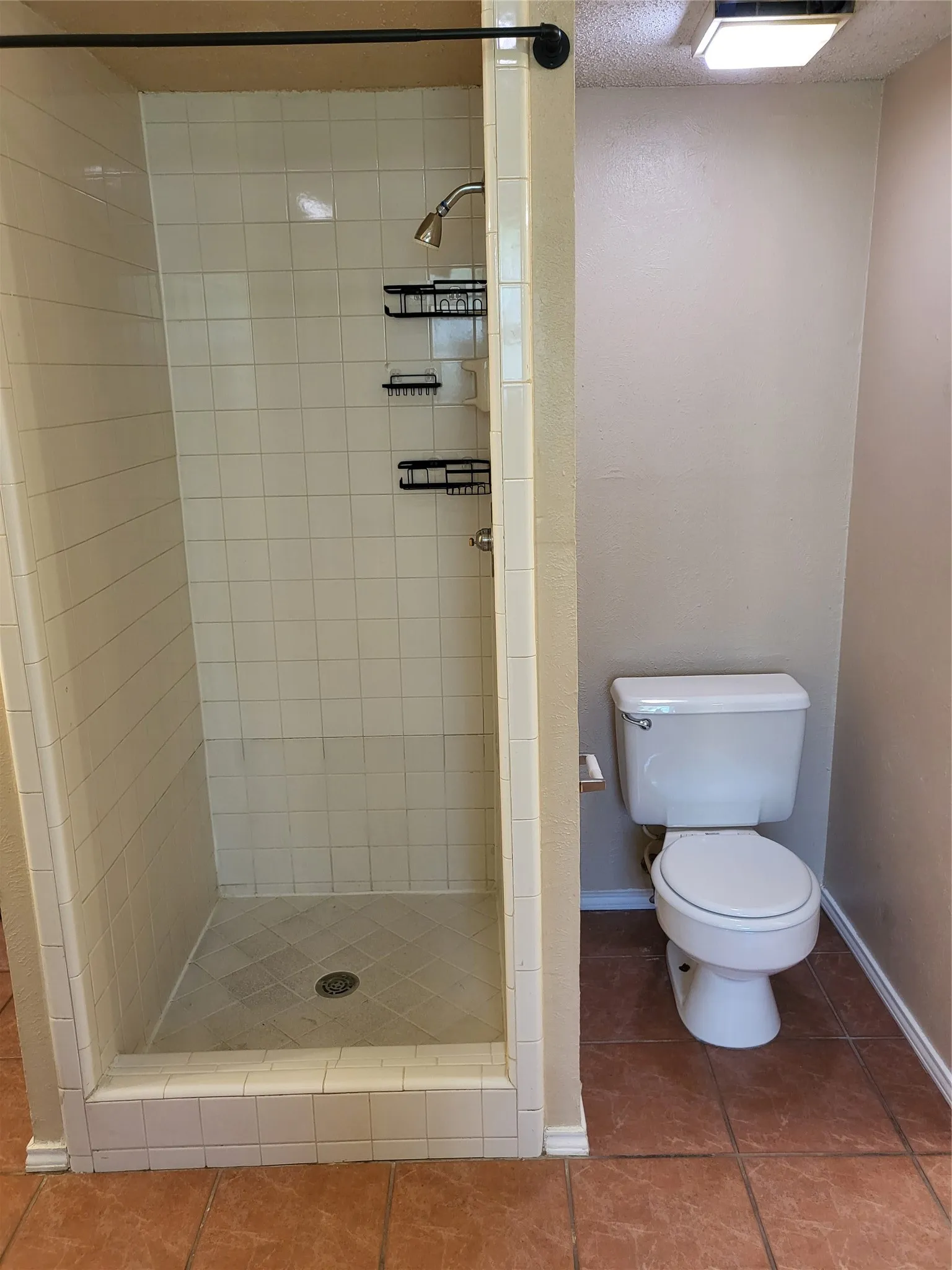 Single Family Residence For Rent in Tarrant County , 4200 Pyracantha Drive, Arlington, Texas 76017, 3 Bedroom, 2 Bathroom, 2 Garage spaces, 2,128 Sqft, built in 1979, mls#21339398, Real Estate Agent in Arlington, Homes For Rent in Tarrant county, Homes For Rent in Arlington, Realtor in Arlington Texas, Real Estate Brokerage Independent Realty Texas, Luminita Cordes Realtor