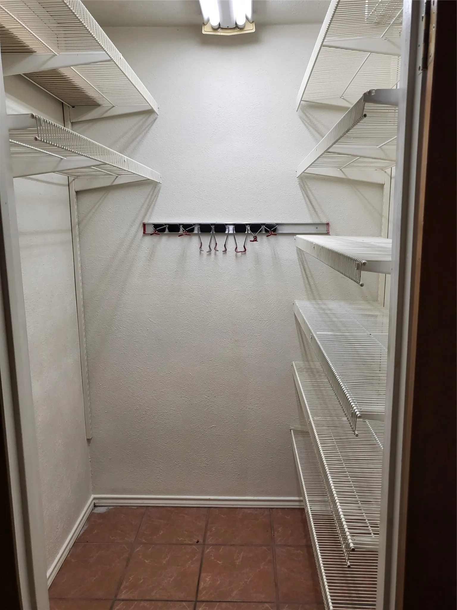 Single Family Residence For Rent in Tarrant County , 4200 Pyracantha Drive, Arlington, Texas 76017, 3 Bedroom, 2 Bathroom, 2 Garage spaces, 2,128 Sqft, built in 1979, mls#21339398, Real Estate Agent in Arlington, Homes For Rent in Tarrant county, Homes For Rent in Arlington, Realtor in Arlington Texas, Real Estate Brokerage Independent Realty Texas, Luminita Cordes Realtor