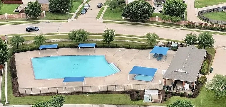 Community pool