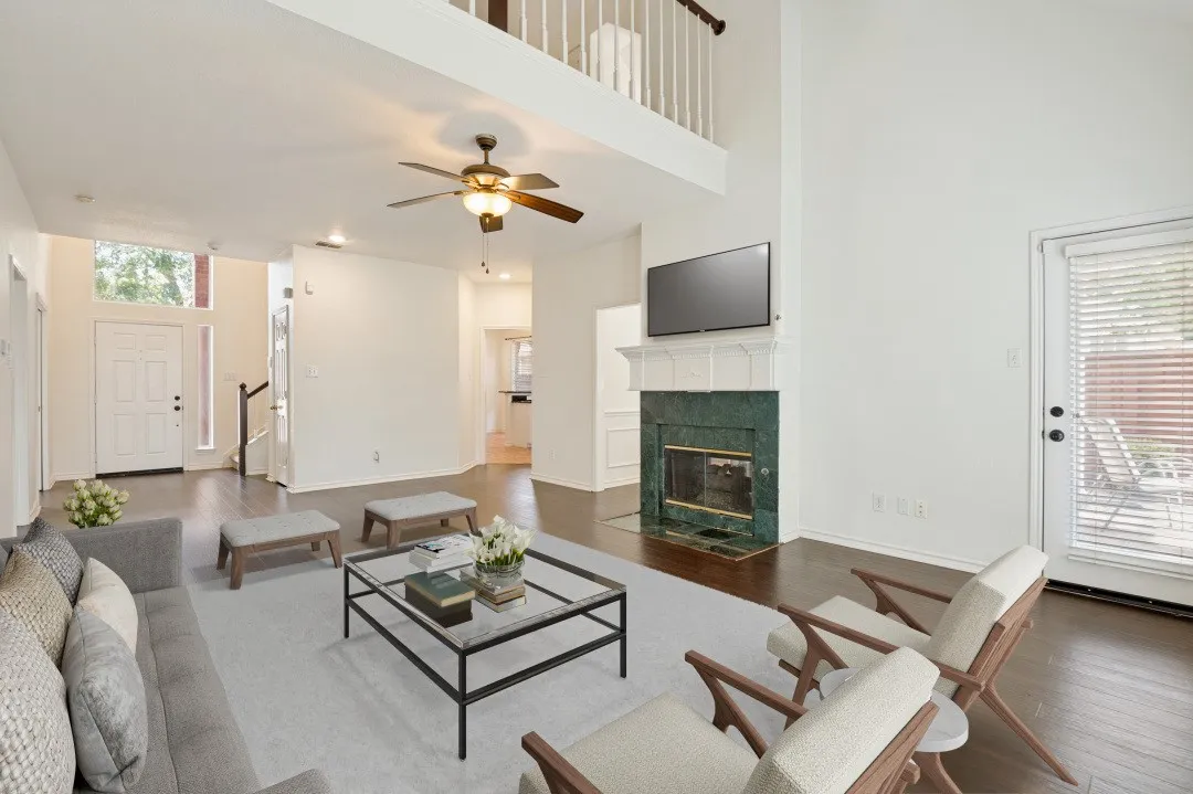 Single Family Residence For Sale in Collin County , 4720 Portrait Lane, Plano, Texas 75024, 3 Bedroom, 3 Bathroom, 2 Garage spaces, 2,449 Sqft, built in 1990, mls#21339410, Real Estate Agent in Plano, Homes For Sale in Collin county, Homes For Sale in Plano, Realtor in Plano Texas, Real Estate Brokerage Independent Realty Texas, Luminita Cordes Realtor
