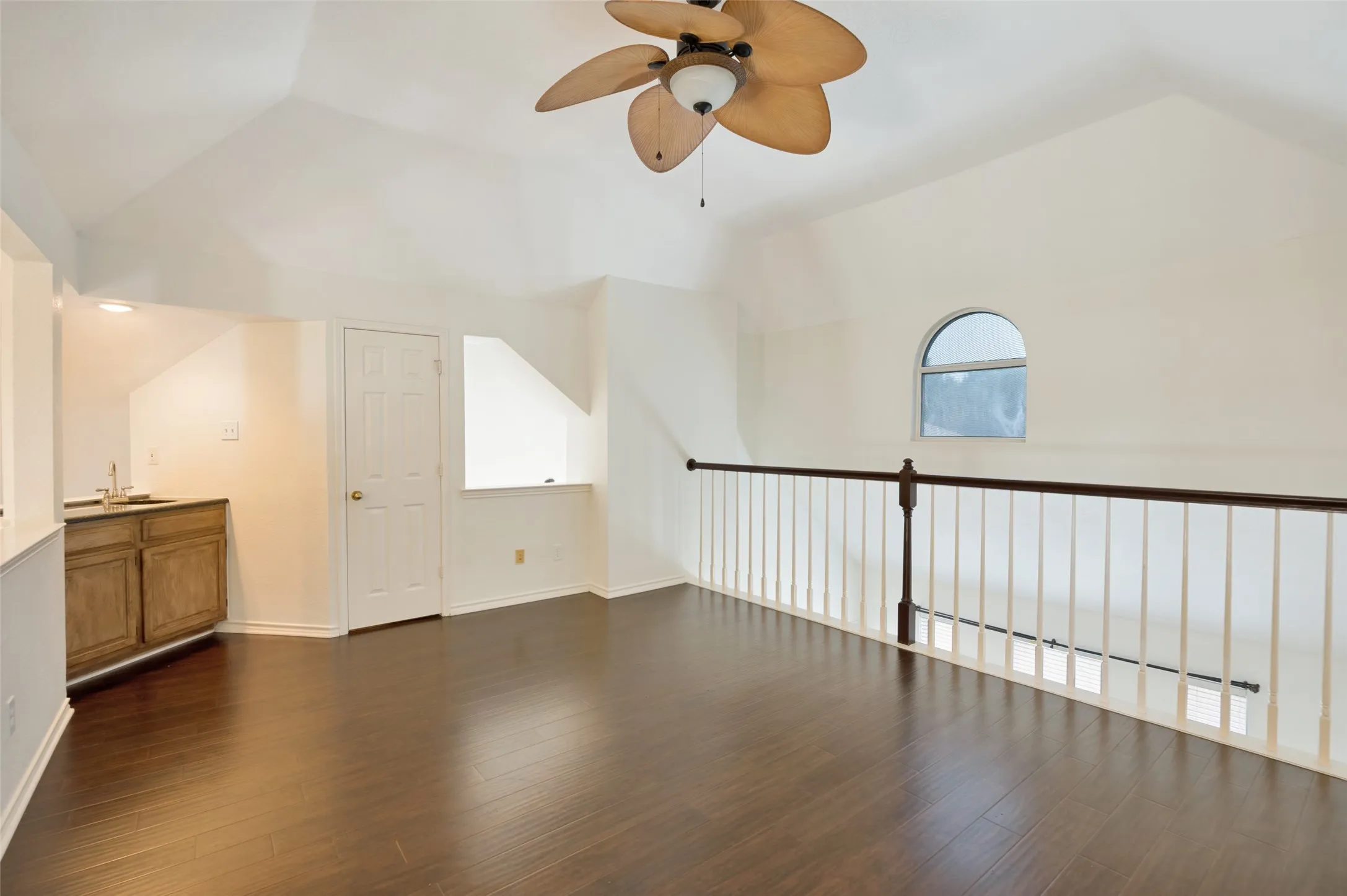Single Family Residence For Sale in Collin County , 4720 Portrait Lane, Plano, Texas 75024, 3 Bedroom, 3 Bathroom, 2 Garage spaces, 2,449 Sqft, built in 1990, mls#21339410, Real Estate Agent in Plano, Homes For Sale in Collin county, Homes For Sale in Plano, Realtor in Plano Texas, Real Estate Brokerage Independent Realty Texas, Luminita Cordes Realtor