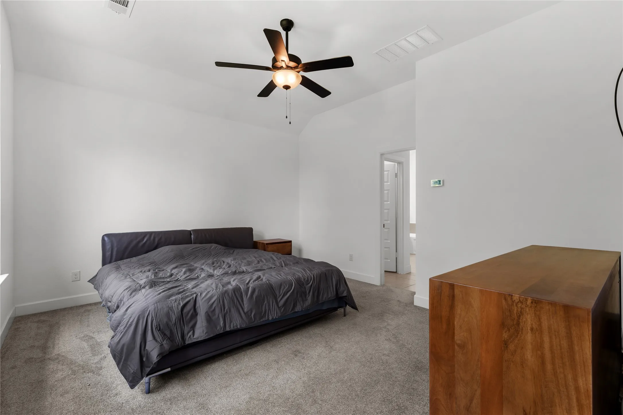 Single Family Residence For Sale in Tarrant County , 8608 Spindletop Drive, Fort Worth, Texas 76120, 3 Bedroom, 2 Bathroom, 2 Garage spaces, 1,893 Sqft, built in 2023, mls#21336064, Real Estate Agent in Fort Worth, Homes For Sale in Tarrant county, Homes For Sale in Fort Worth, Realtor in Fort Worth Texas, Real Estate Brokerage Independent Realty Texas, Luminita Cordes Realtor