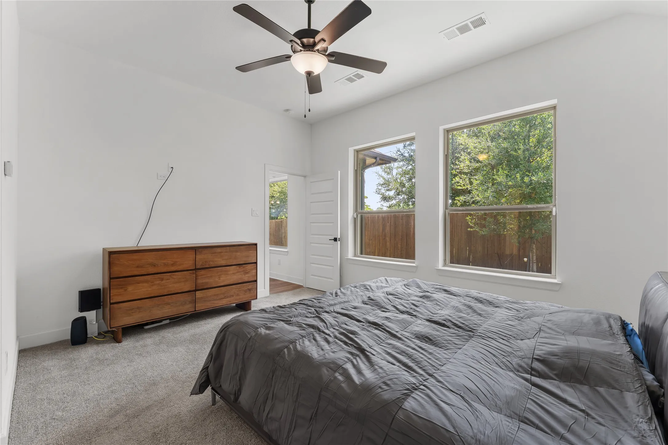 Single Family Residence For Sale in Tarrant County , 8608 Spindletop Drive, Fort Worth, Texas 76120, 3 Bedroom, 2 Bathroom, 2 Garage spaces, 1,893 Sqft, built in 2023, mls#21336064, Real Estate Agent in Fort Worth, Homes For Sale in Tarrant county, Homes For Sale in Fort Worth, Realtor in Fort Worth Texas, Real Estate Brokerage Independent Realty Texas, Luminita Cordes Realtor