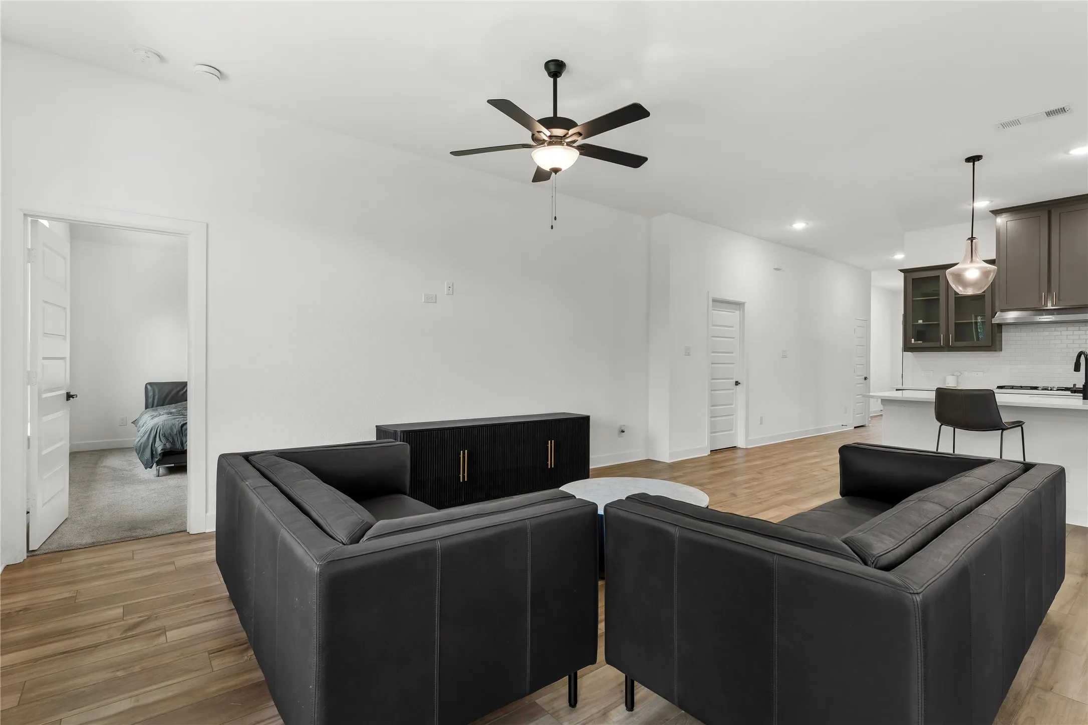 Single Family Residence For Sale in Tarrant County , 8608 Spindletop Drive, Fort Worth, Texas 76120, 3 Bedroom, 2 Bathroom, 2 Garage spaces, 1,893 Sqft, built in 2023, mls#21336064, Real Estate Agent in Fort Worth, Homes For Sale in Tarrant county, Homes For Sale in Fort Worth, Realtor in Fort Worth Texas, Real Estate Brokerage Independent Realty Texas, Luminita Cordes Realtor
