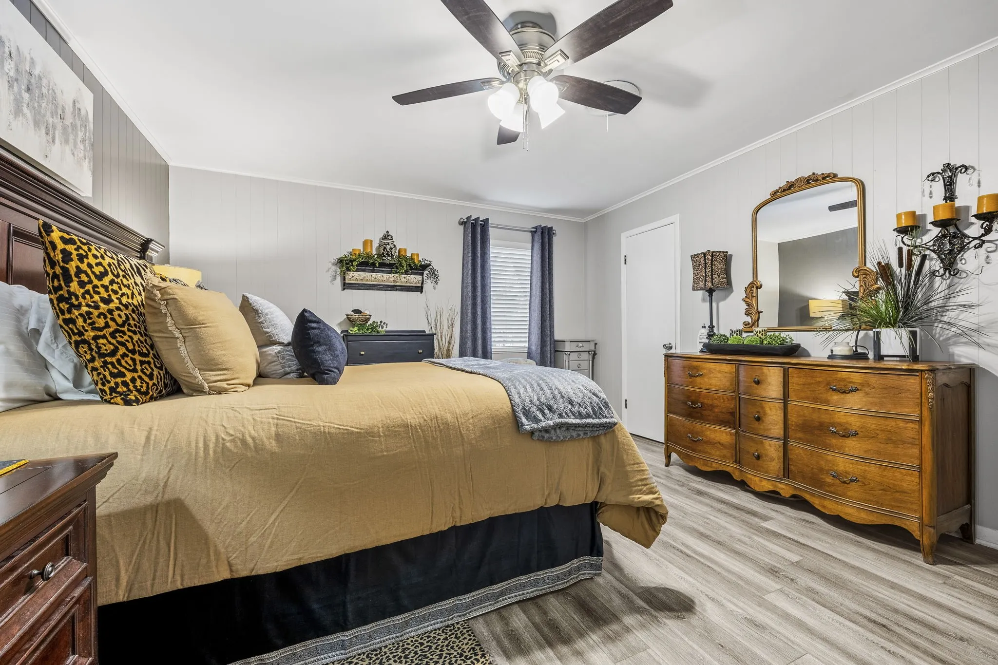Single Family Residence For Sale in San Saba County , 207 S Brook Street, San Saba, Texas 76877, 3 Bedroom, 2 Bathroom, 4 Garage spaces, 1,952 Sqft, built in 1980, mls#21339292, Real Estate Agent in San Saba, Homes For Sale in San Saba county, Homes For Sale in San Saba, Realtor in San Saba Texas, Real Estate Brokerage Independent Realty Texas, Luminita Cordes Realtor