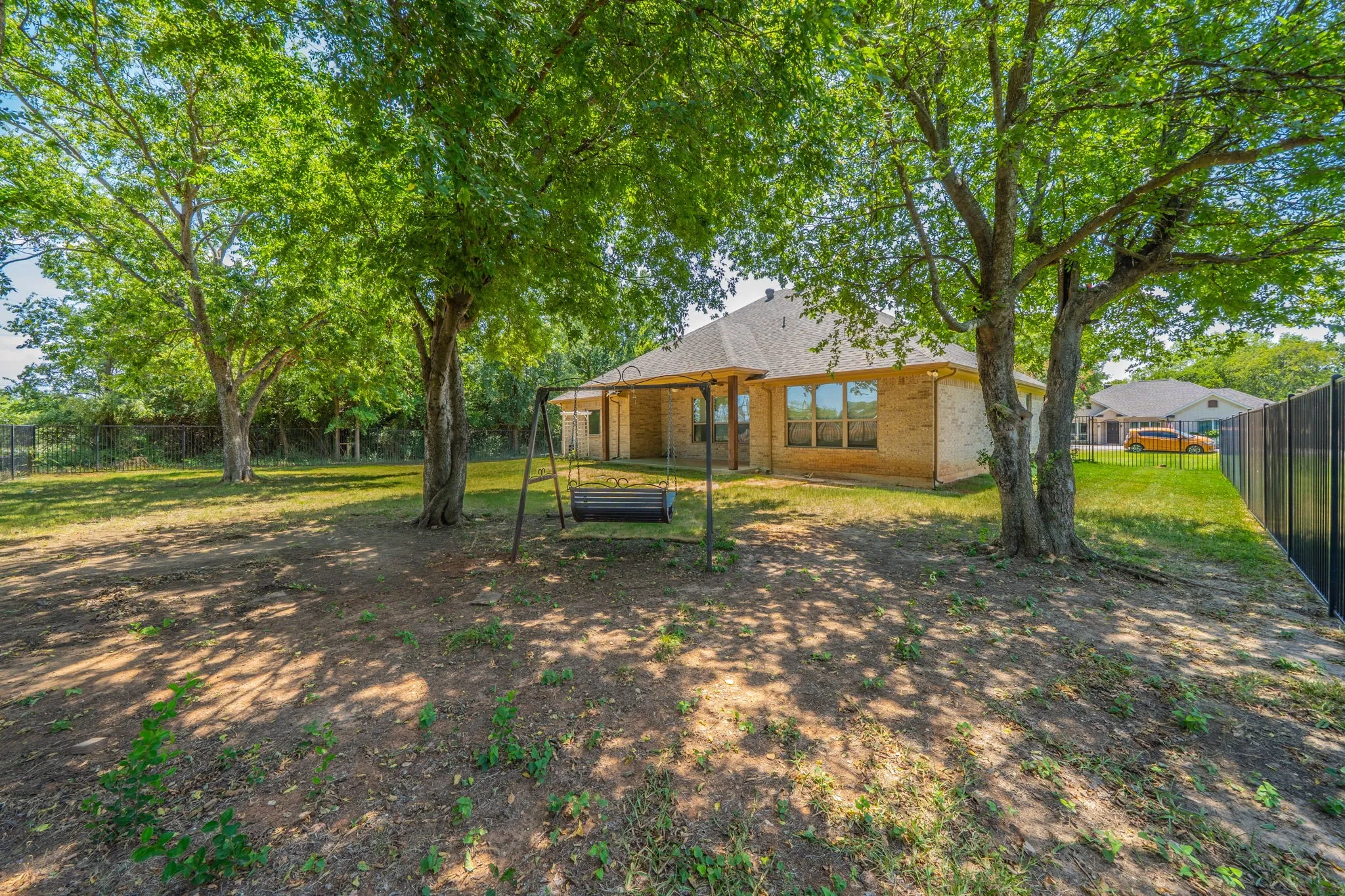 Single Family Residence For Sale in Hood County , 1812 Rockview Drive, Granbury, Texas 76049, 4 Bedroom, 2 Bathroom, 2 Garage spaces, 2,046 Sqft, built in 2014, mls#21335721, Real Estate Agent in Granbury, Homes For Sale in Hood county, Homes For Sale in Granbury, Realtor in Granbury Texas, Real Estate Brokerage Independent Realty Texas, Luminita Cordes Realtor