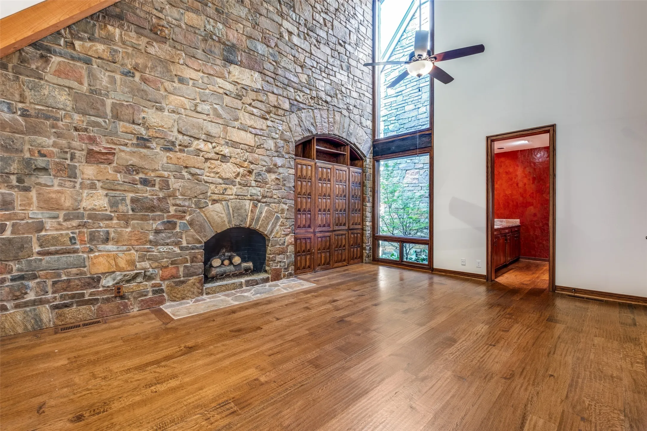 Single Family Residence For Sale in Dallas County , 3848 Potomac Avenue, Highland Park, Texas 75205, 4 Bedroom, 5 Bathroom, 2 Garage spaces, 6,463 Sqft, built in 1979, mls#21339424, Real Estate Agent in Highland Park, Homes For Sale in Dallas county, Homes For Sale in Highland Park, Realtor in Highland Park Texas, Real Estate Brokerage Independent Realty Texas, Luminita Cordes Realtor