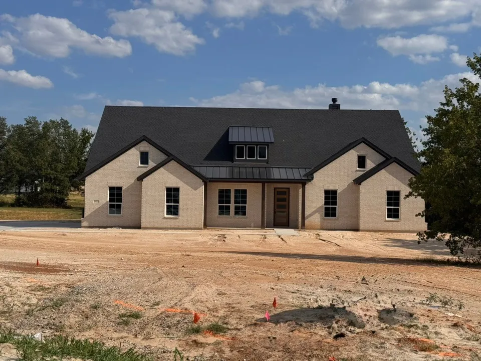 Single Family Residence For Sale in Parker County , 809 Zachary Michael Court, Springtown, Texas 76082, 4 Bedroom, 3 Bathroom, 3 Garage spaces, 2,857 Sqft, built in 2025, mls#21339432, Real Estate Agent in Springtown, Homes For Sale in Parker county, Homes For Sale in Springtown, Realtor in Springtown Texas, Real Estate Brokerage Independent Realty Texas, Luminita Cordes Realtor