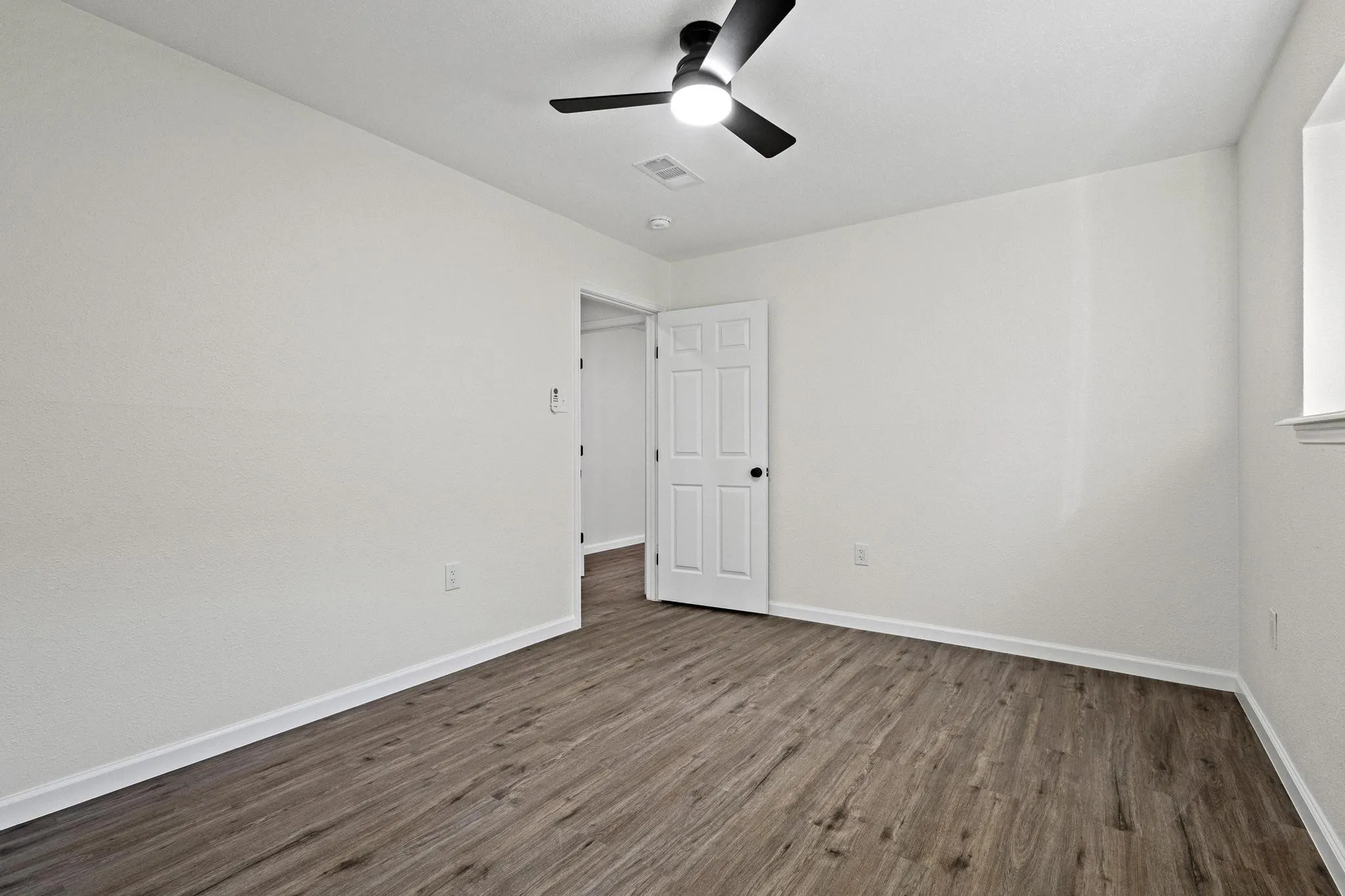 Single Family Residence For Sale in Grayson County , 321 Chisholm Trail, Sherman, Texas 75092, 4 Bedroom, 2 Bathroom, 2 Garage spaces, 2,216 Sqft, built in 1966, mls#21331420, Real Estate Agent in Sherman, Homes For Sale in Grayson county, Homes For Sale in Sherman, Realtor in Sherman Texas, Real Estate Brokerage Independent Realty Texas, Luminita Cordes Realtor