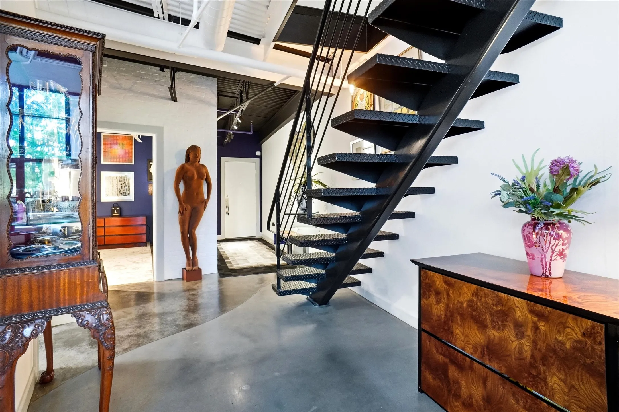 Condominium For Sale in Dallas County , 3110 Thomas Avenue 121, Dallas, Texas 75204, 2 Bedroom, 2 Bathroom, 2 Garage spaces, 2,514 Sqft, built in 1998, mls#21337237, Real Estate Agent in Dallas, Homes For Sale in Dallas county, Homes For Sale in Dallas, Realtor in Dallas Texas, Real Estate Brokerage Independent Realty Texas, Luminita Cordes Realtor