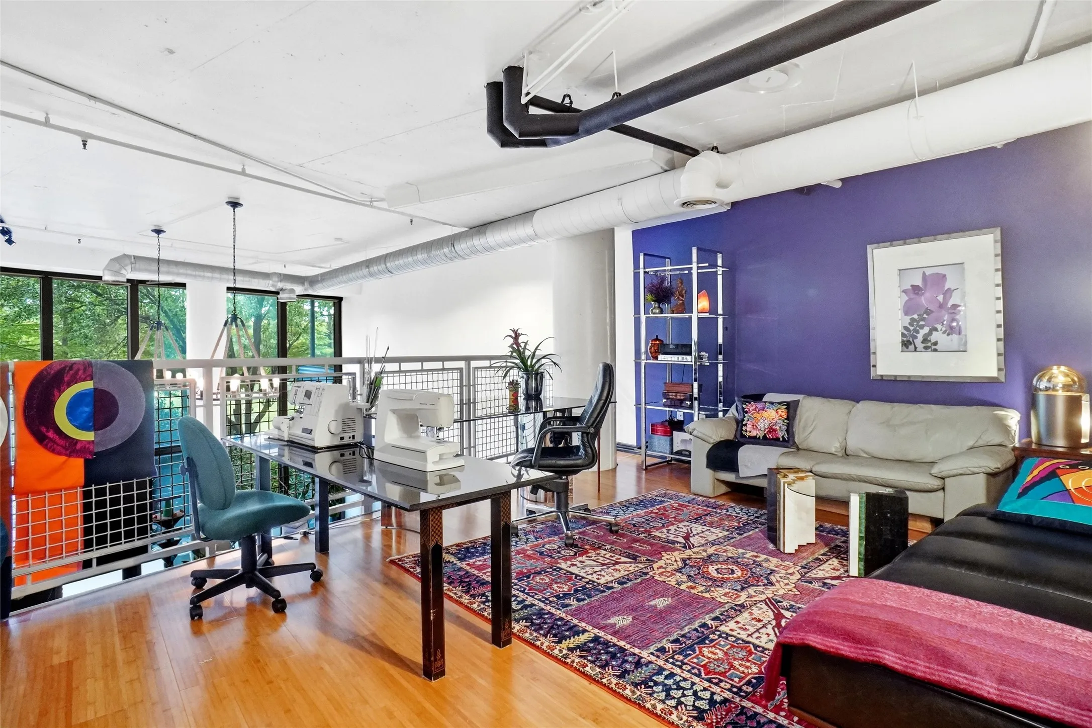 2nd floor lofted area
