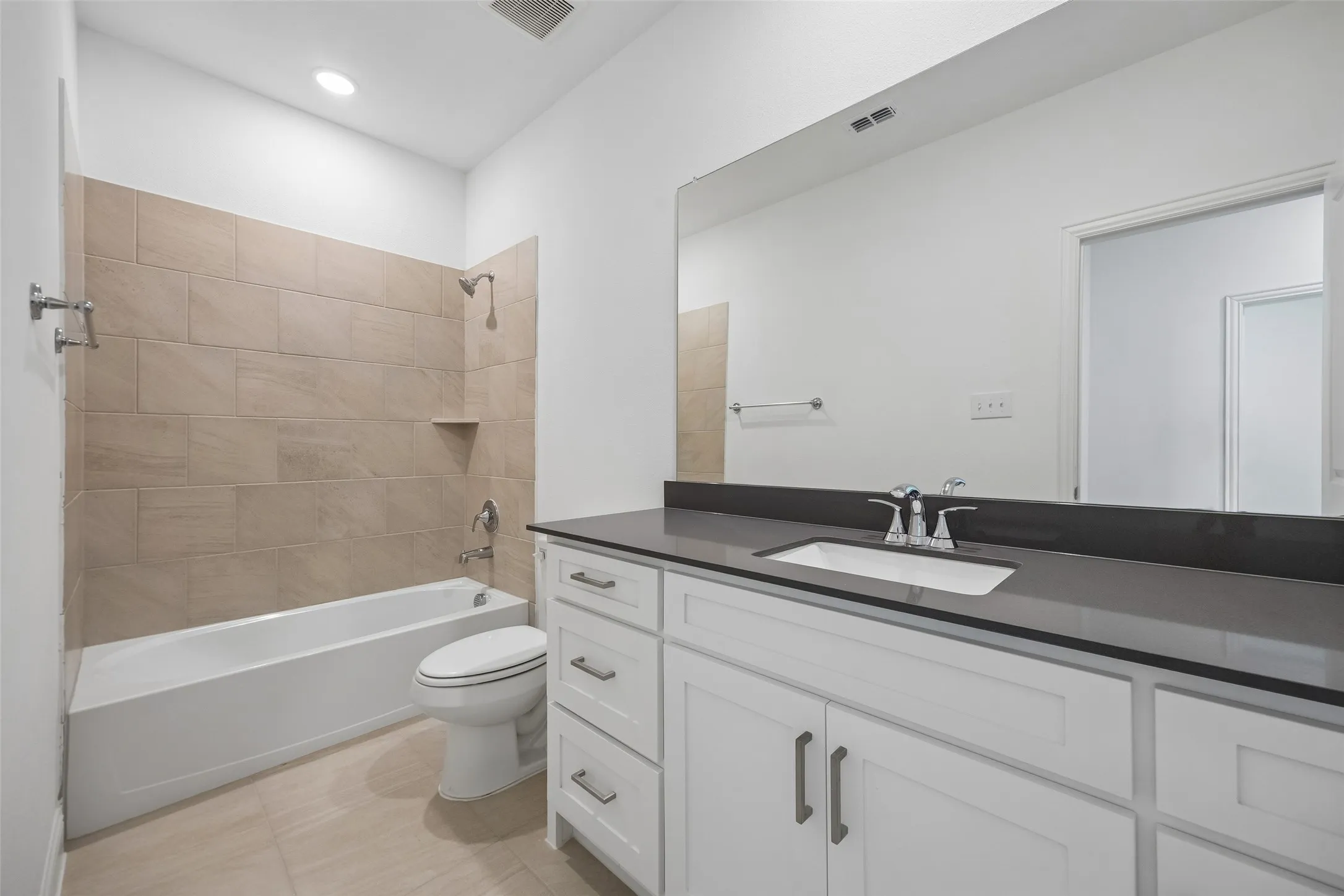 Single Family Residence For Sale in Collin County , 807 Sicily Boulevard, Princeton, Texas 75407, 4 Bedroom, 3 Bathroom, 2 Garage spaces, 2,438 Sqft, built in 2025, mls#21339472, Real Estate Agent in Princeton, Homes For Sale in Collin county, Homes For Sale in Princeton, Realtor in Princeton Texas, Real Estate Brokerage Independent Realty Texas, Luminita Cordes Realtor